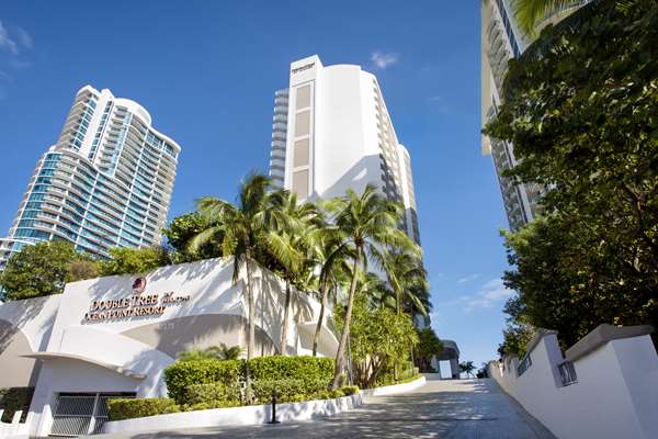 Exterior view - DoubleTree Resort & Spa by Hilton Ocean Point Sunny Isles Beach