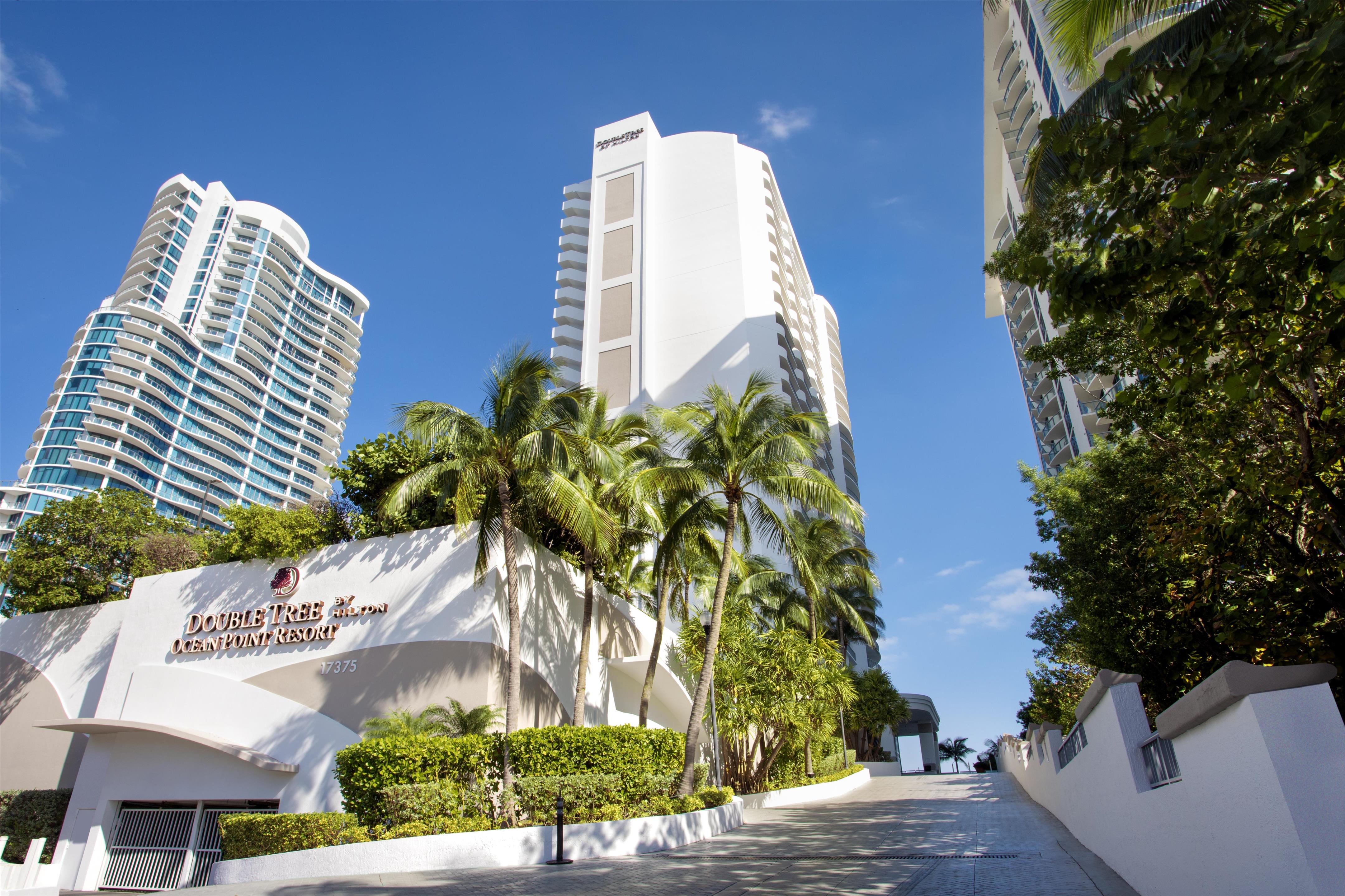 Exterior | DoubleTree Resort & Spa by Hilton Ocean Point-N. Miami Beach