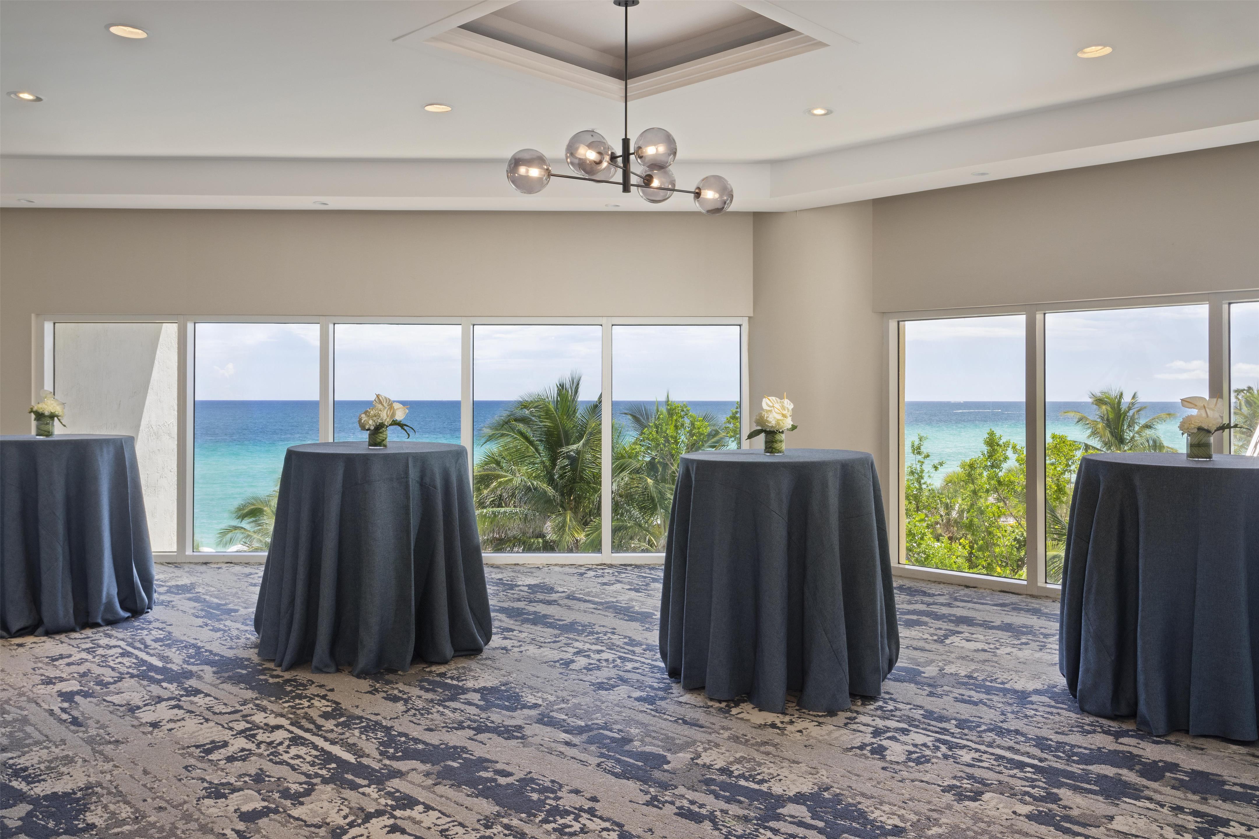 Meeting Room | DoubleTree Resort & Spa by Hilton Ocean Point-N. Miami Beach
