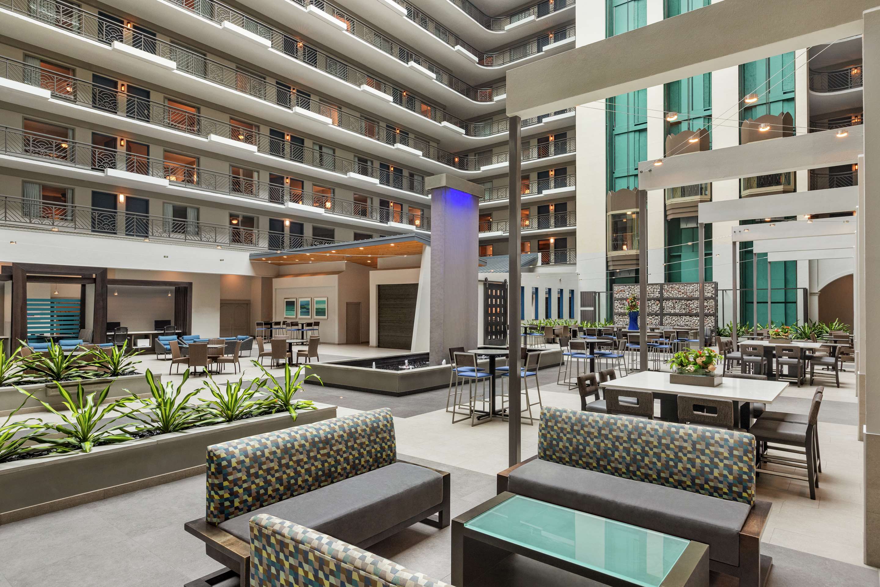 Lobby | Embassy Suites by Hilton Miami International Airport
