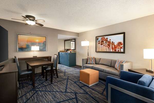  - Embassy Suites Airport Miami