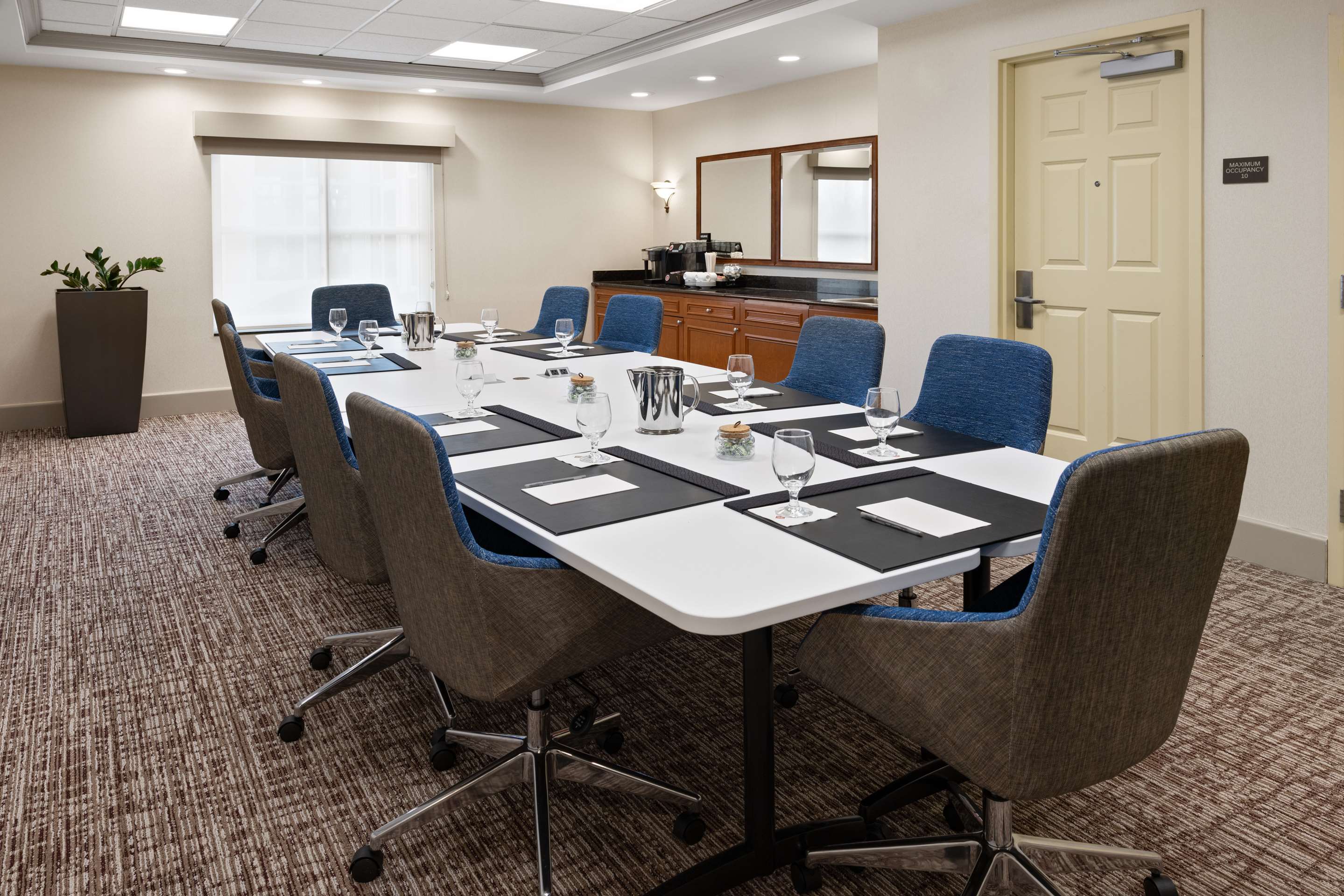 Meeting Room | Hilton Garden Inn Milford