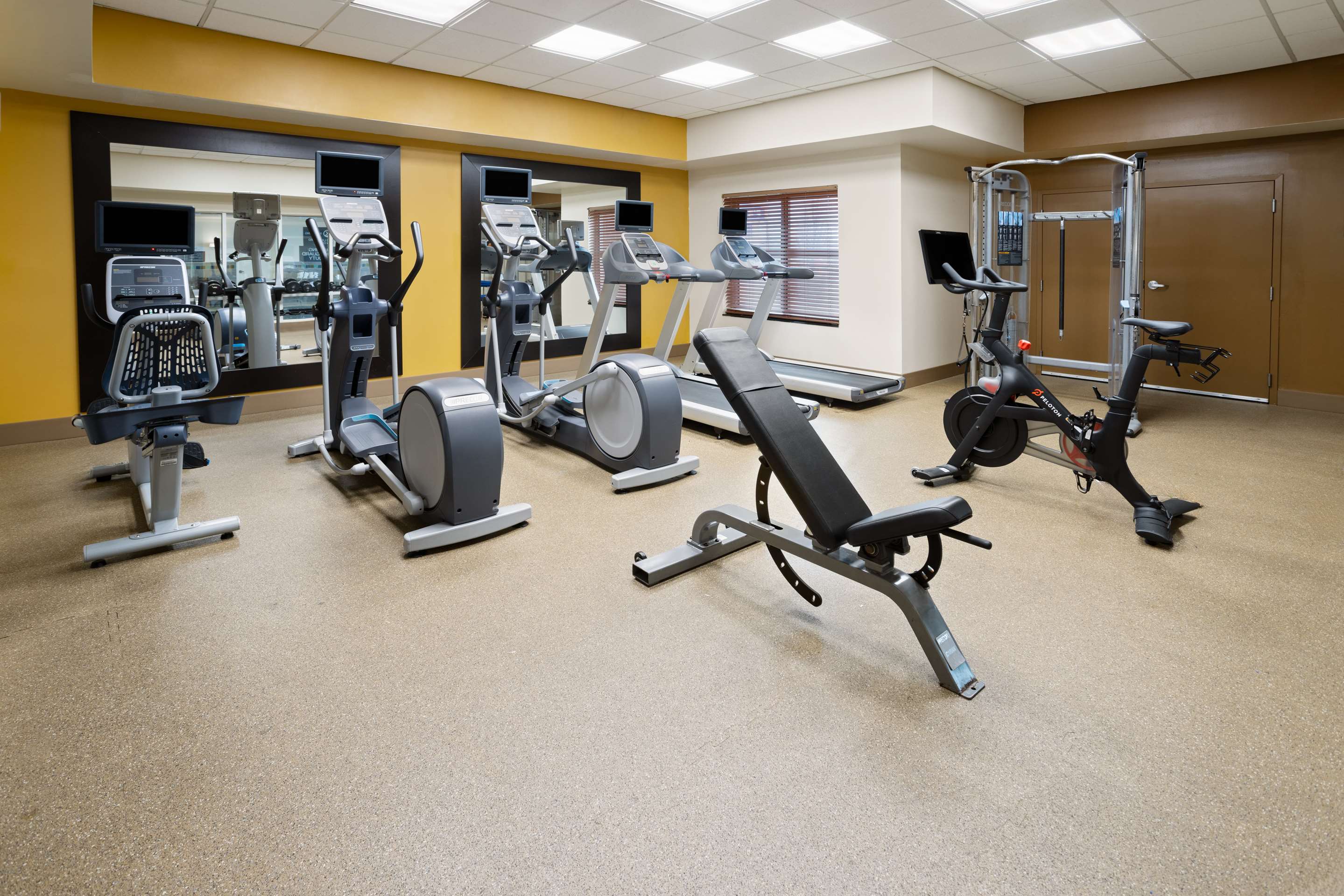 Health club fitness center gym | Hilton Garden Inn Milford