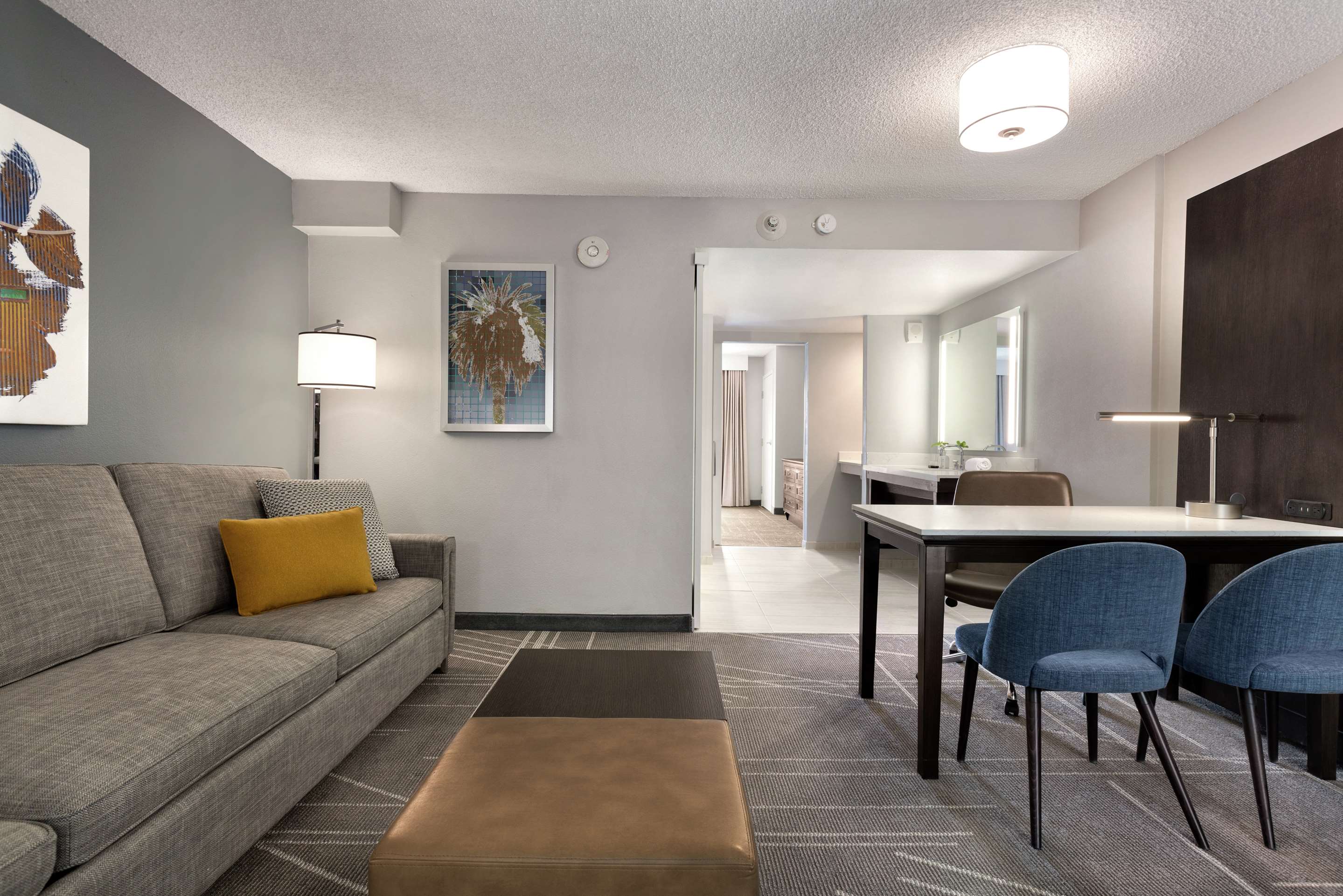 Guest room