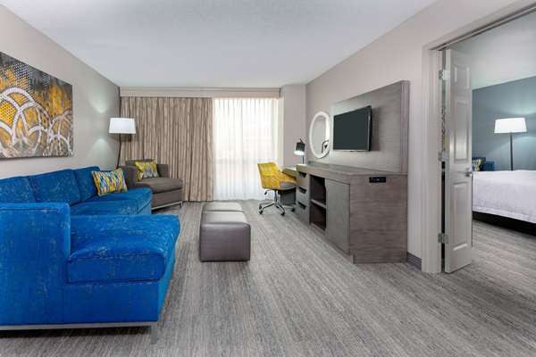  - Hampton Inn & Suites Kansas City