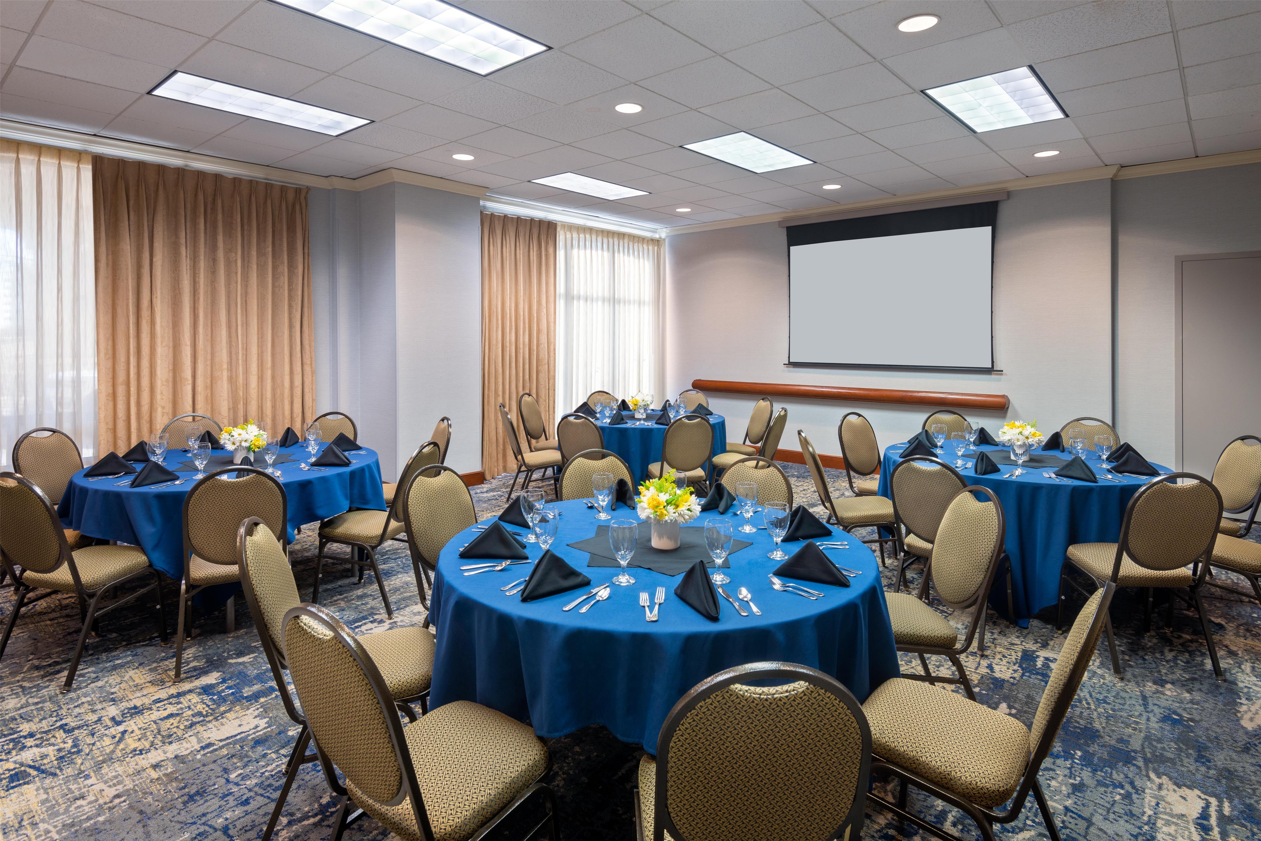 Meeting Room | Hampton Inn & Suites Kansas City-Country Club Plaza