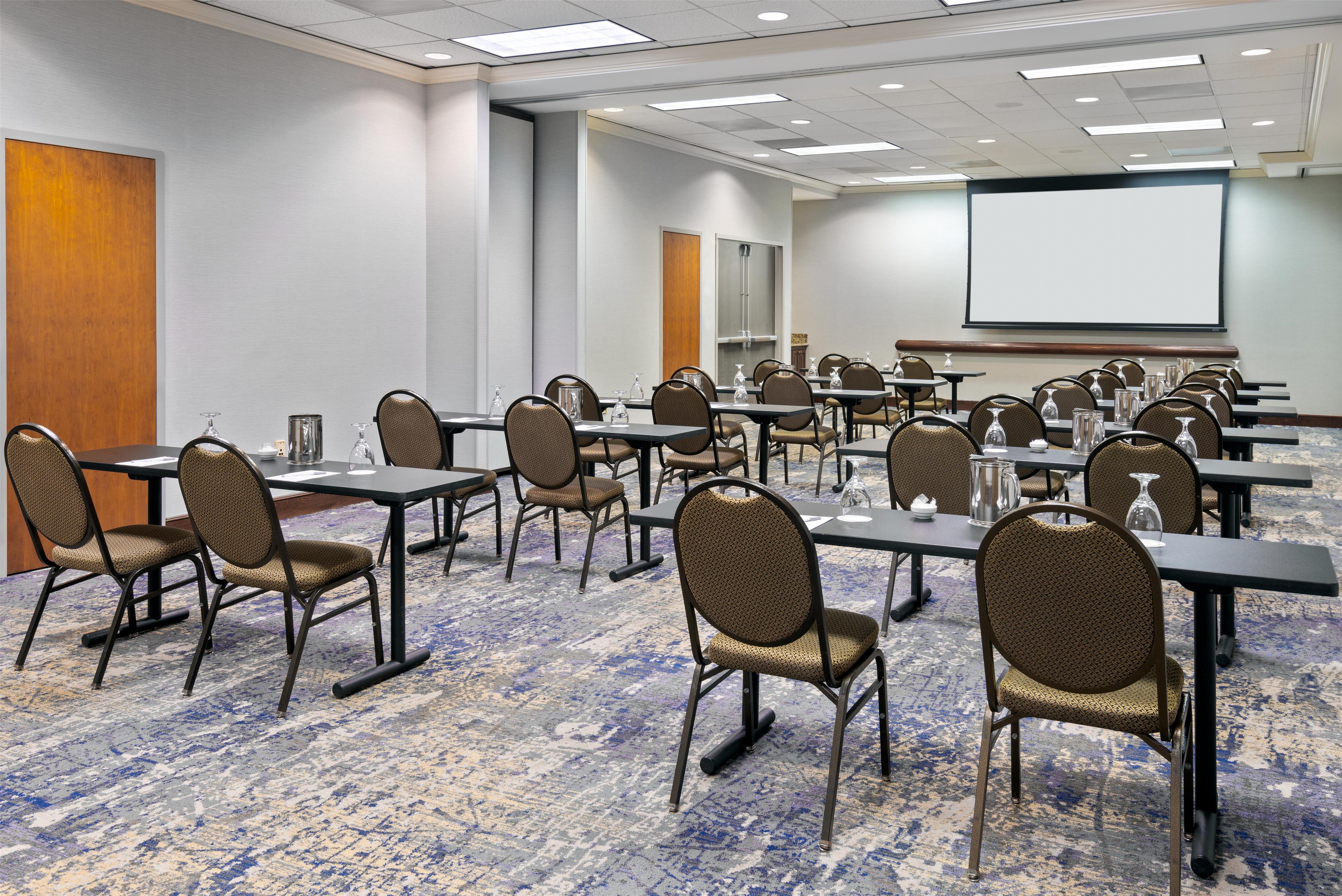 Meeting Room | Hampton Inn & Suites Kansas City-Country Club Plaza