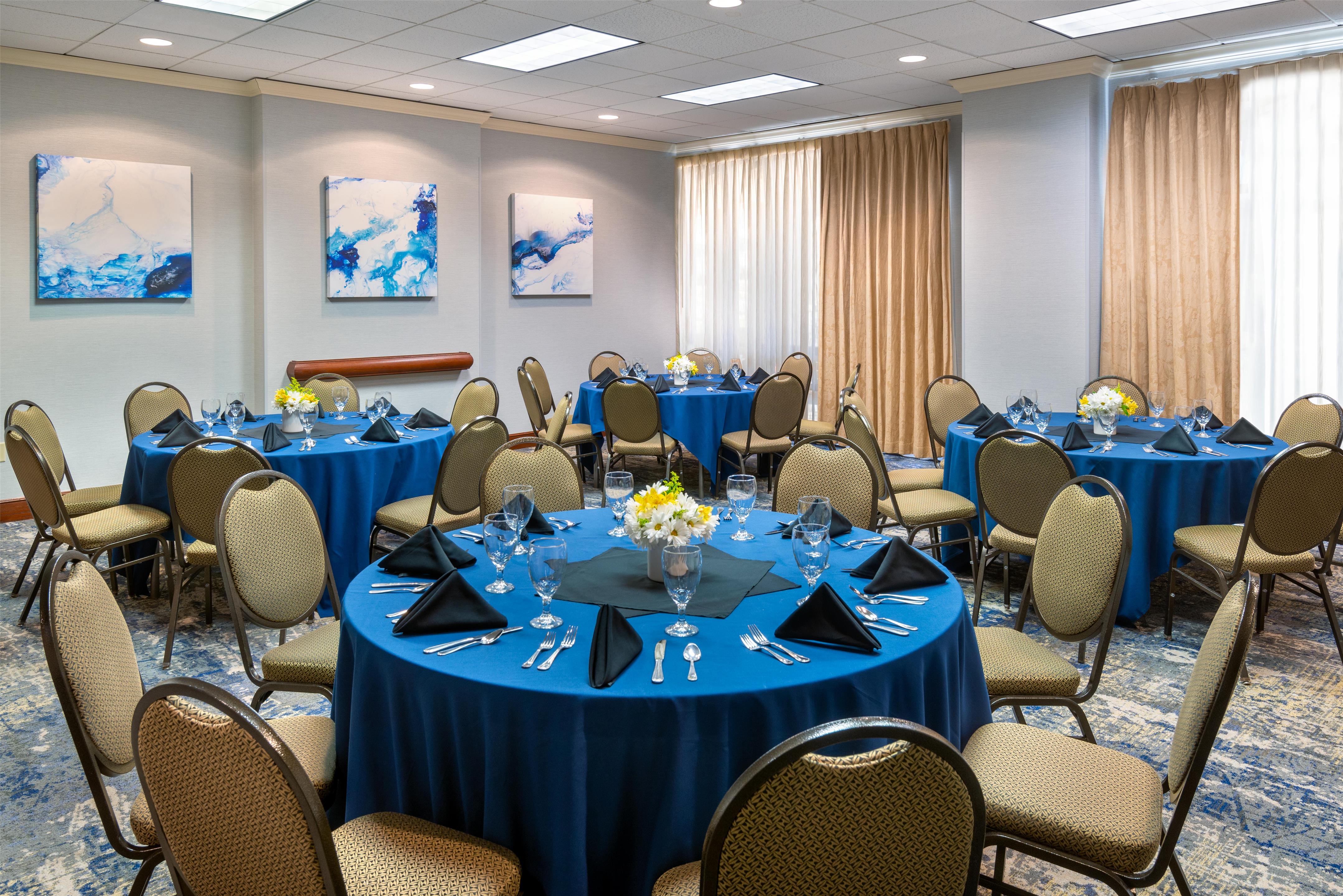 Meeting Room | Hampton Inn & Suites Kansas City-Country Club Plaza
