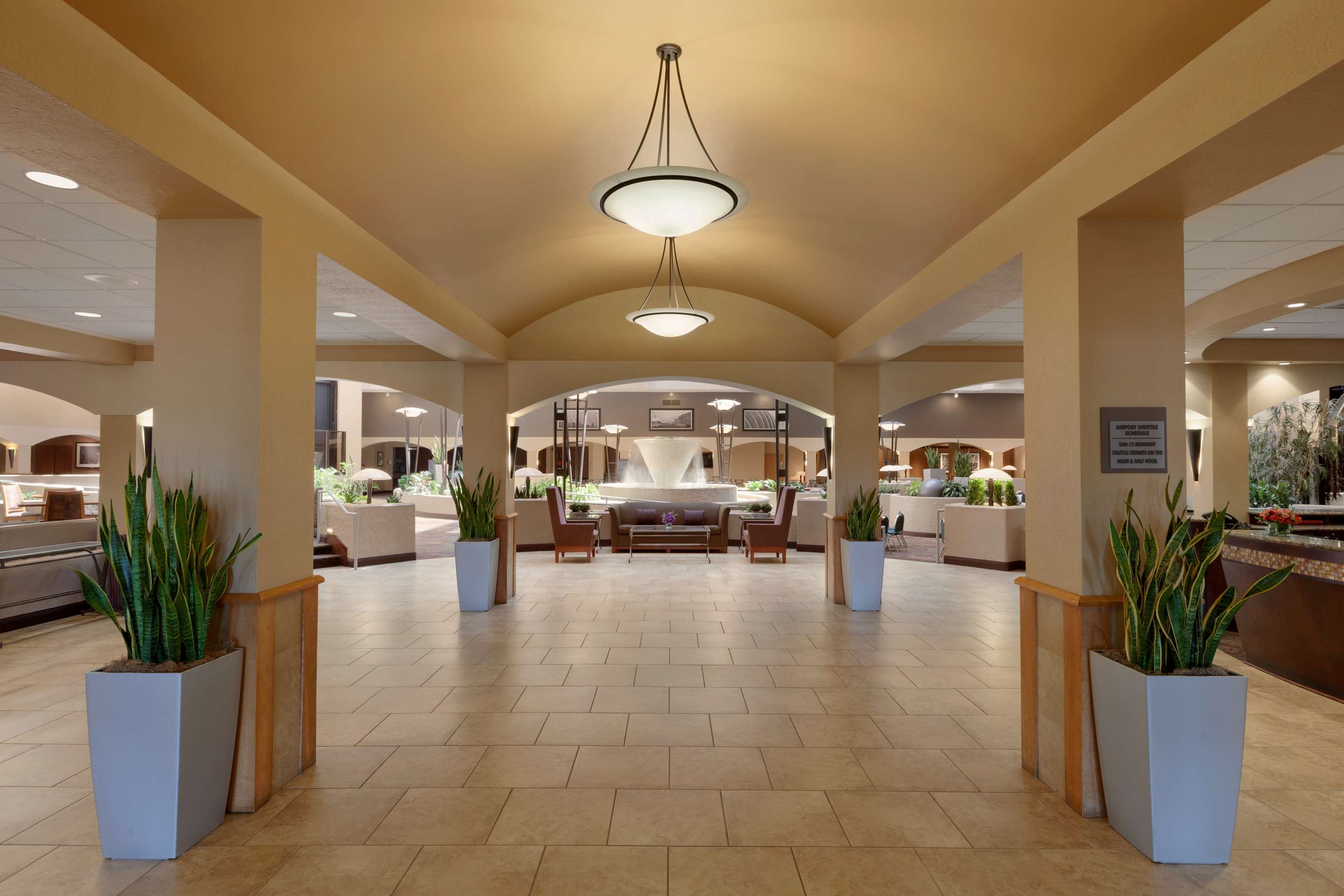 Lobby | Embassy Suites by Hilton Kansas City International Airport