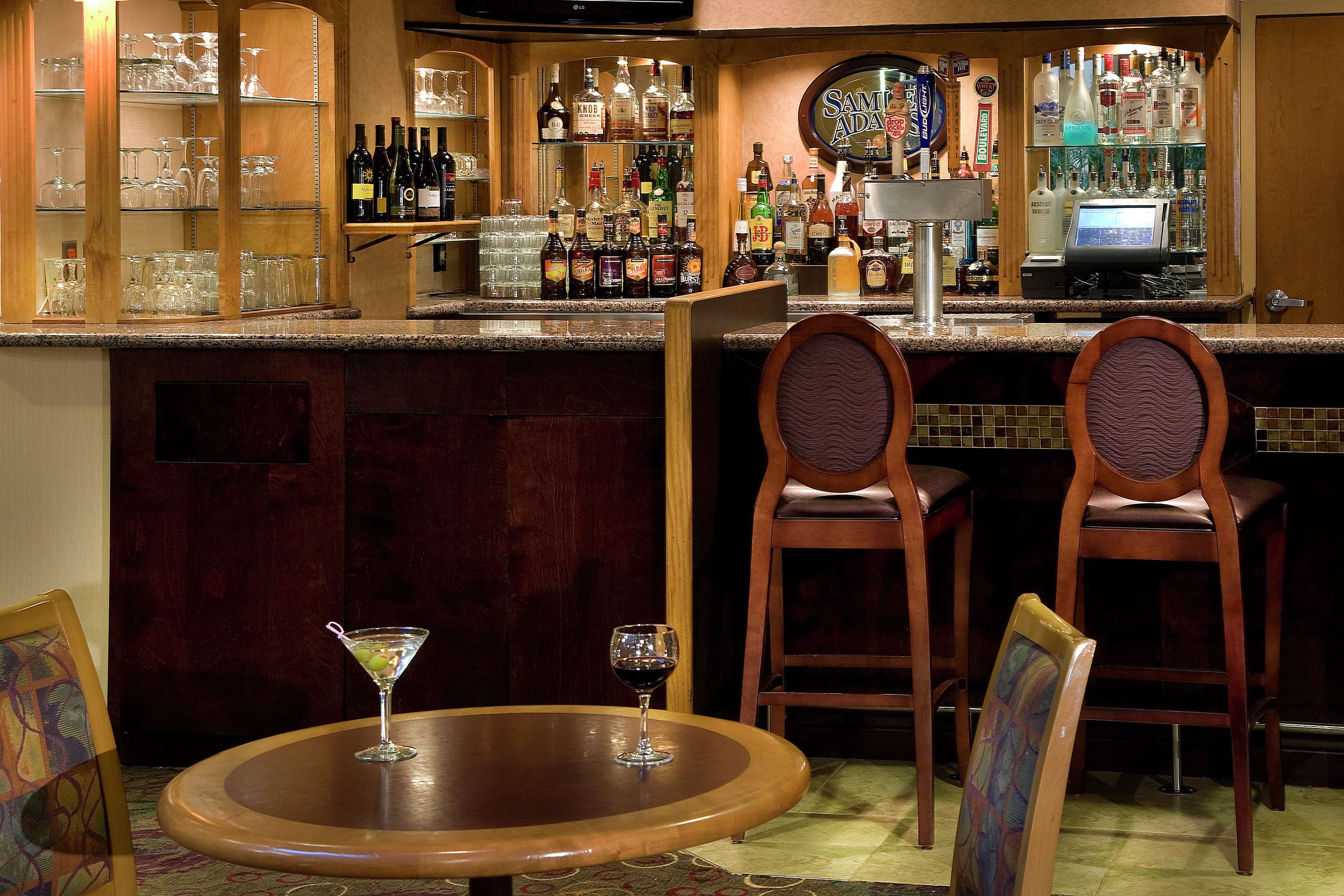Restaurant | Embassy Suites by Hilton Kansas City International Airport