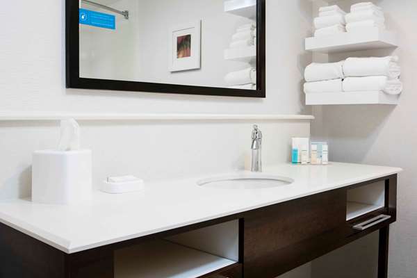  - Hampton Inn Shawnee - I-435, Exit 5