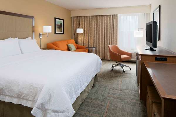  - Hampton Inn Shawnee - I-435, Exit 5