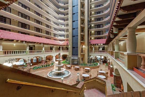  - Embassy Suites Country Club Plaza Kansas City