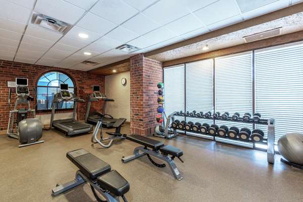 Fitness/ Exercise Room - Embassy Suites Country Club Plaza Kansas City