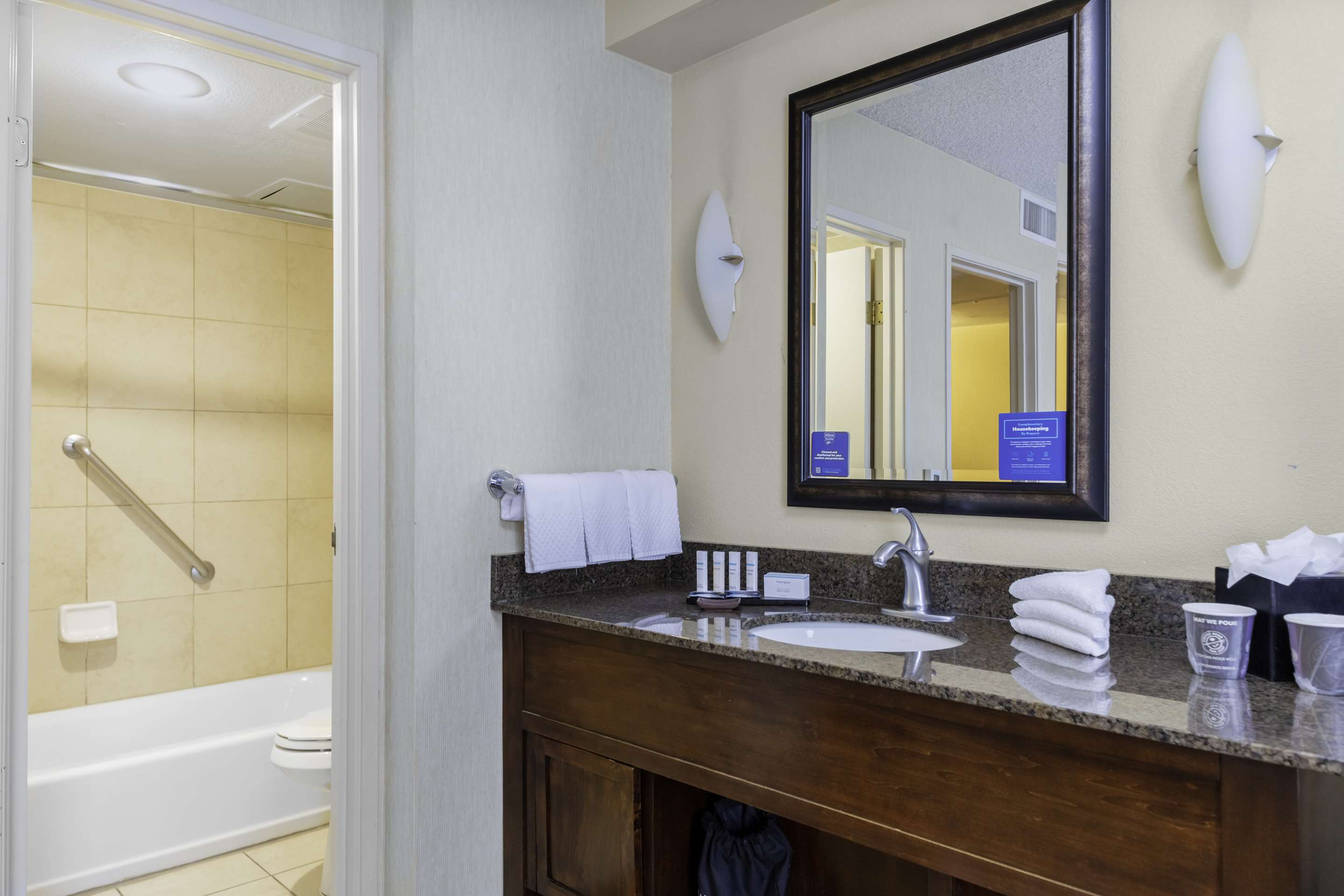 Guest room bath