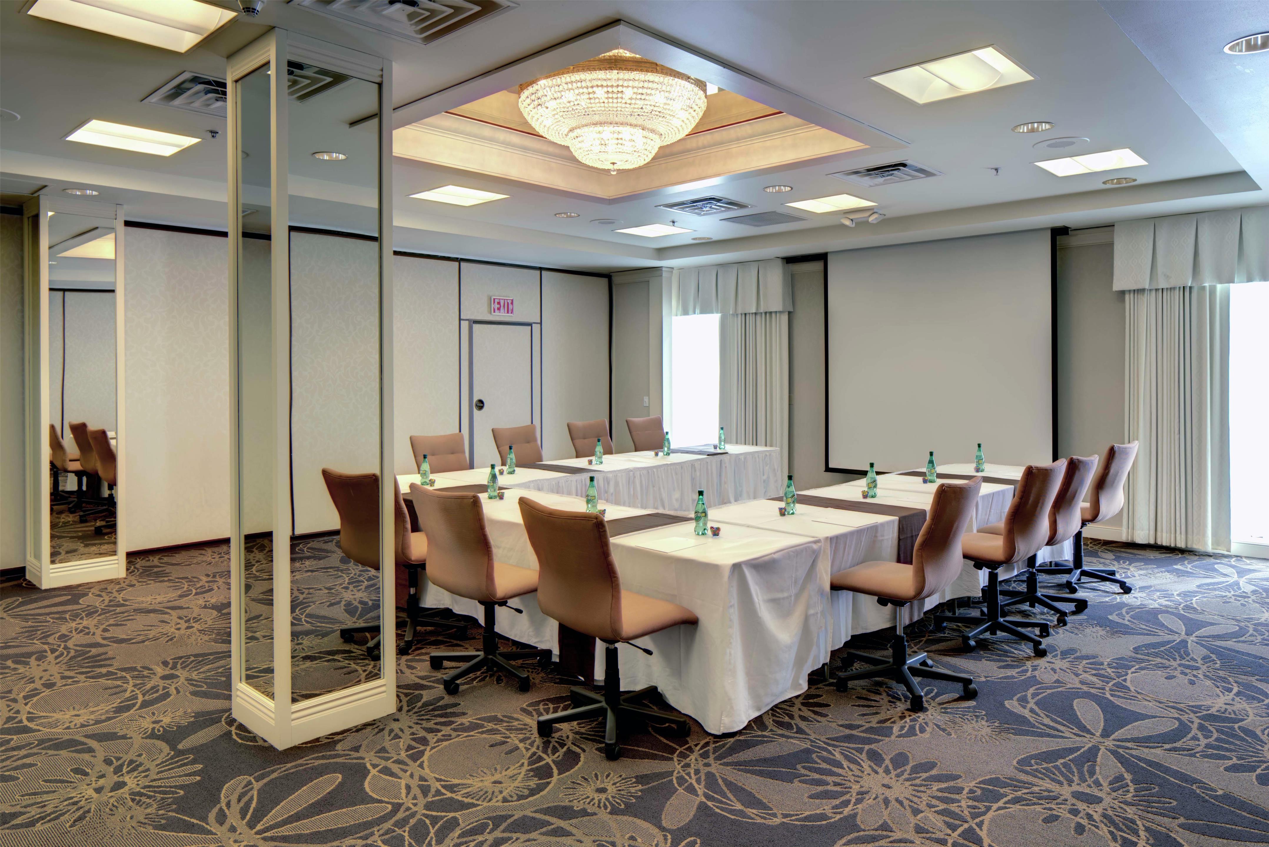 Meeting Room | DoubleTree by Hilton Milwaukee Downtown