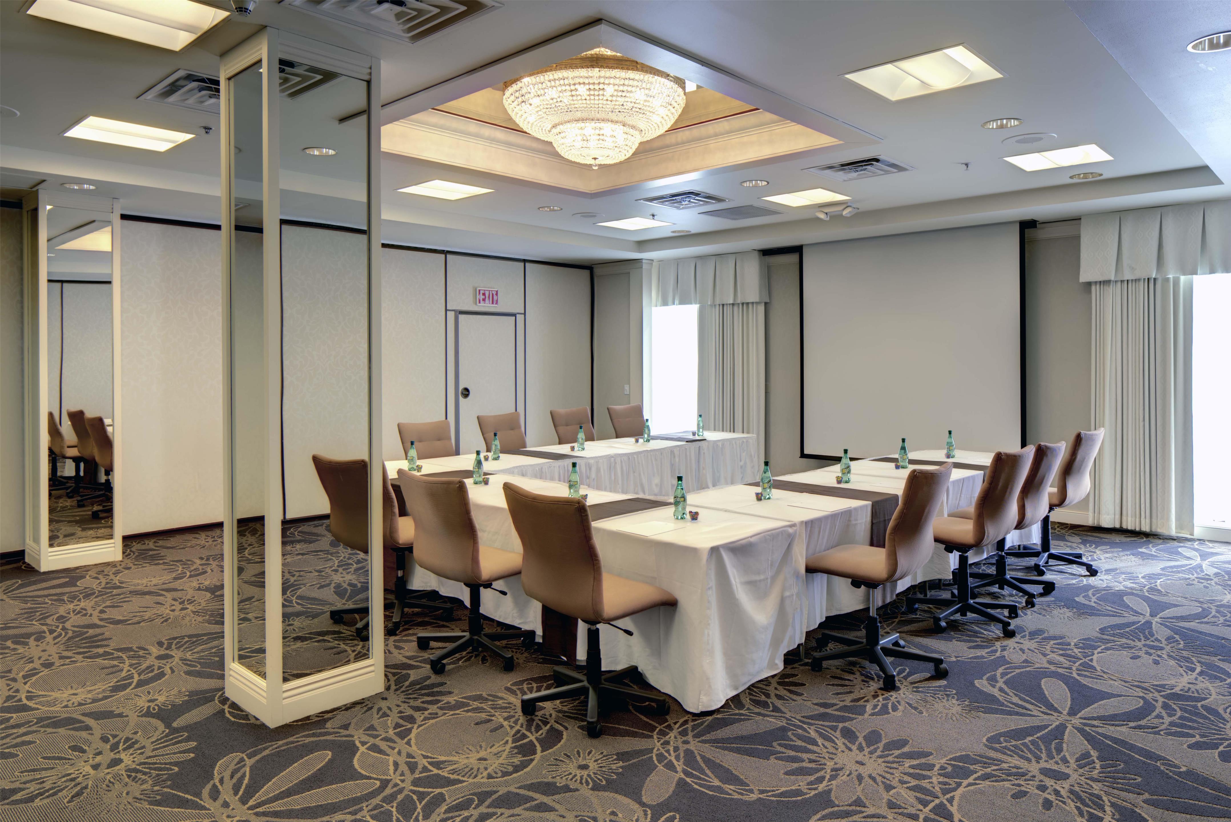 Meeting Room | DoubleTree by Hilton Milwaukee Downtown