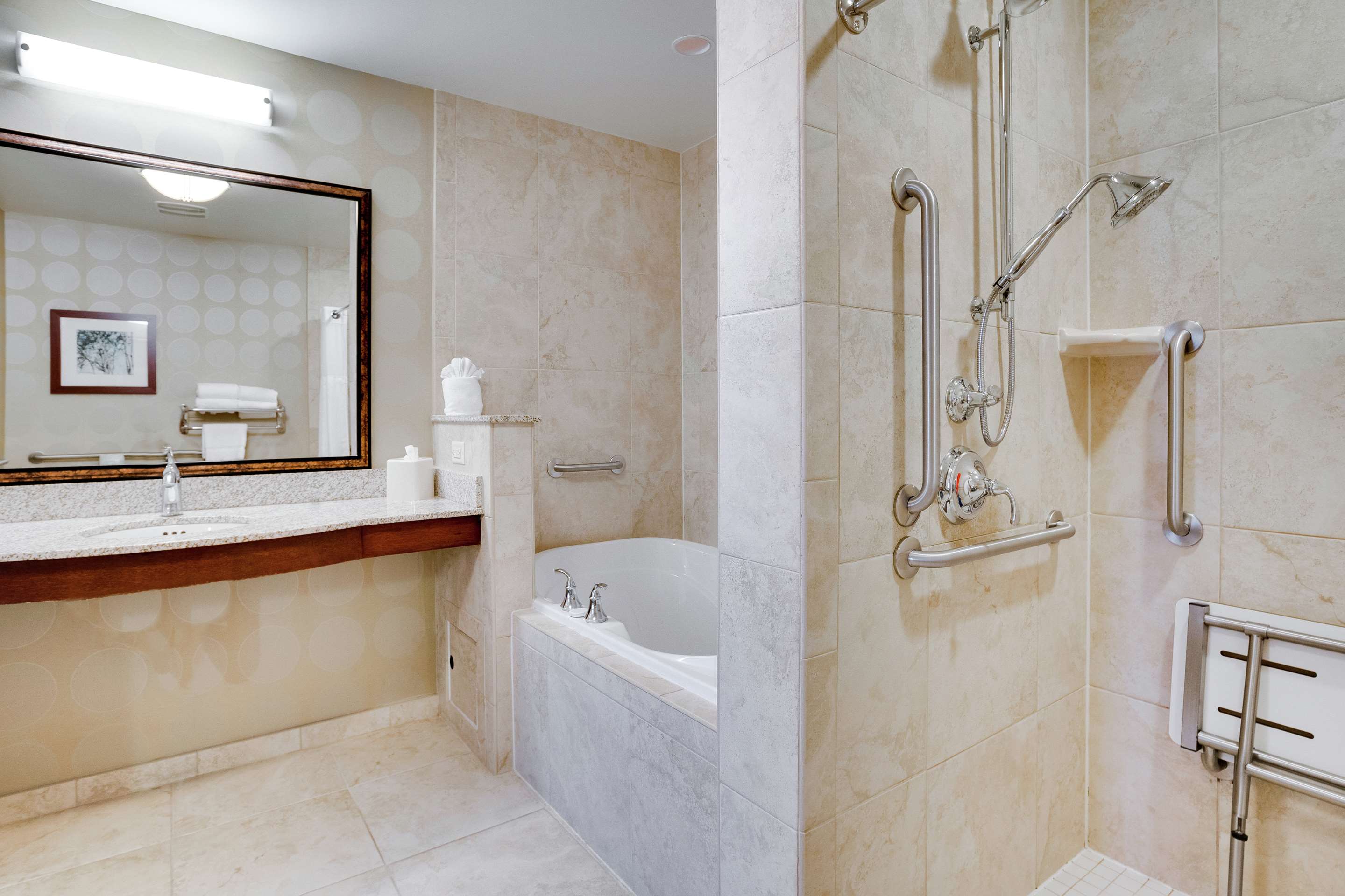 Guest room bath