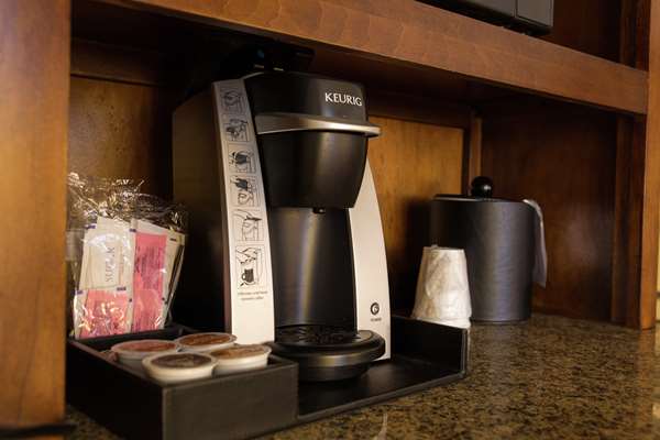  - Hilton Garden Inn Downtown Milwaukee - I-794, Exit 1E