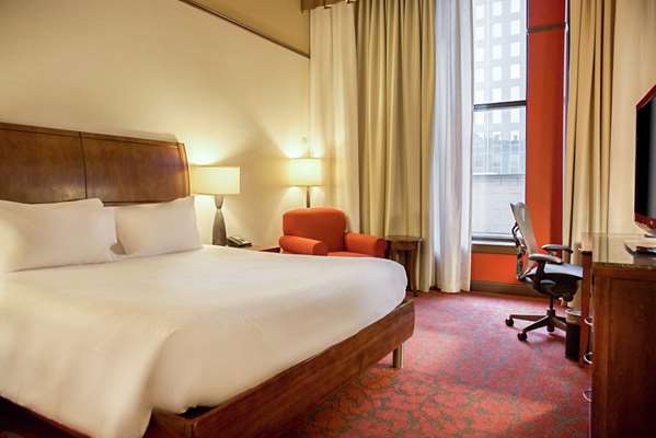  - Hilton Garden Inn Downtown Milwaukee - I-794, Exit 1E