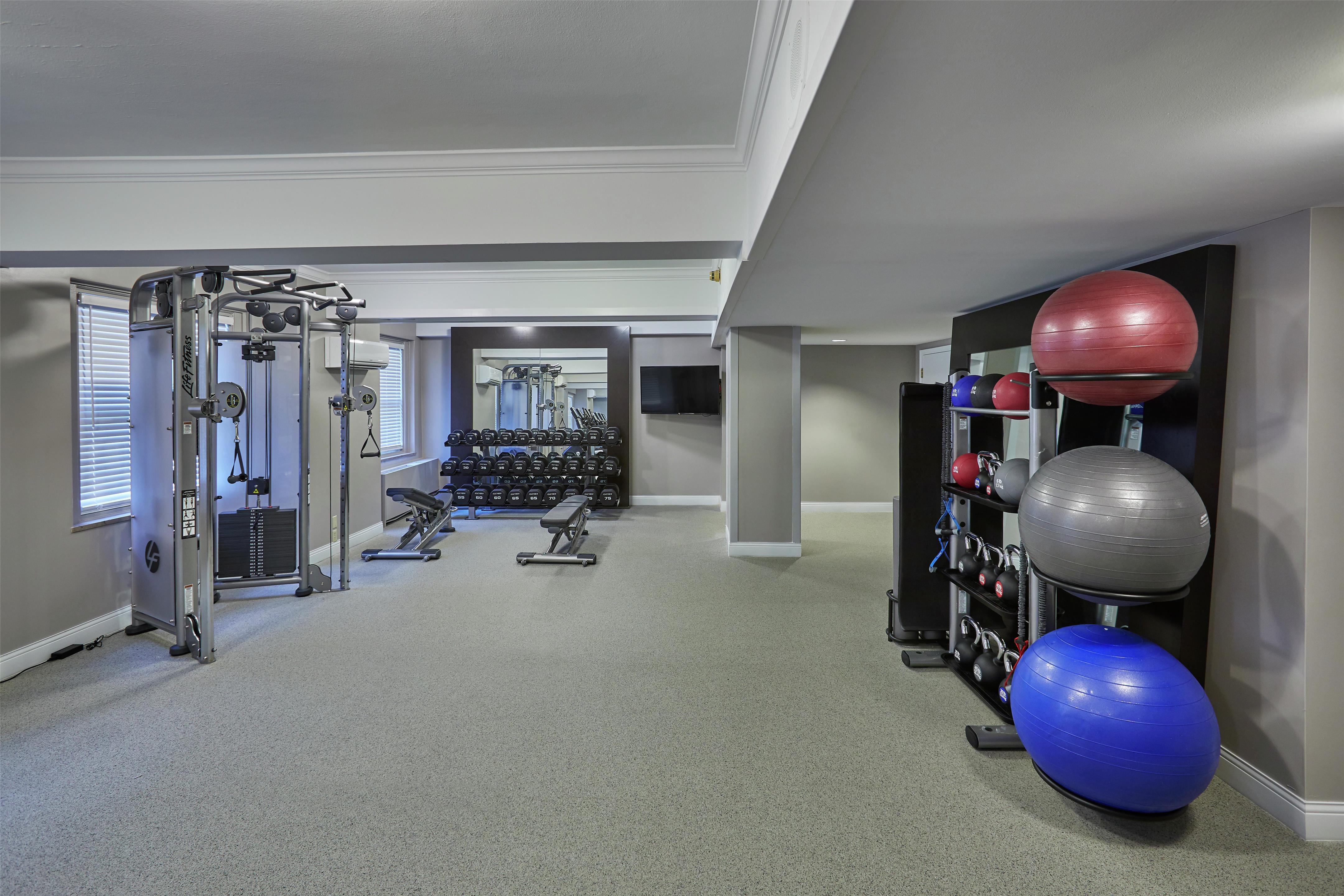 Health club fitness center gym | Hilton Milwaukee City Center