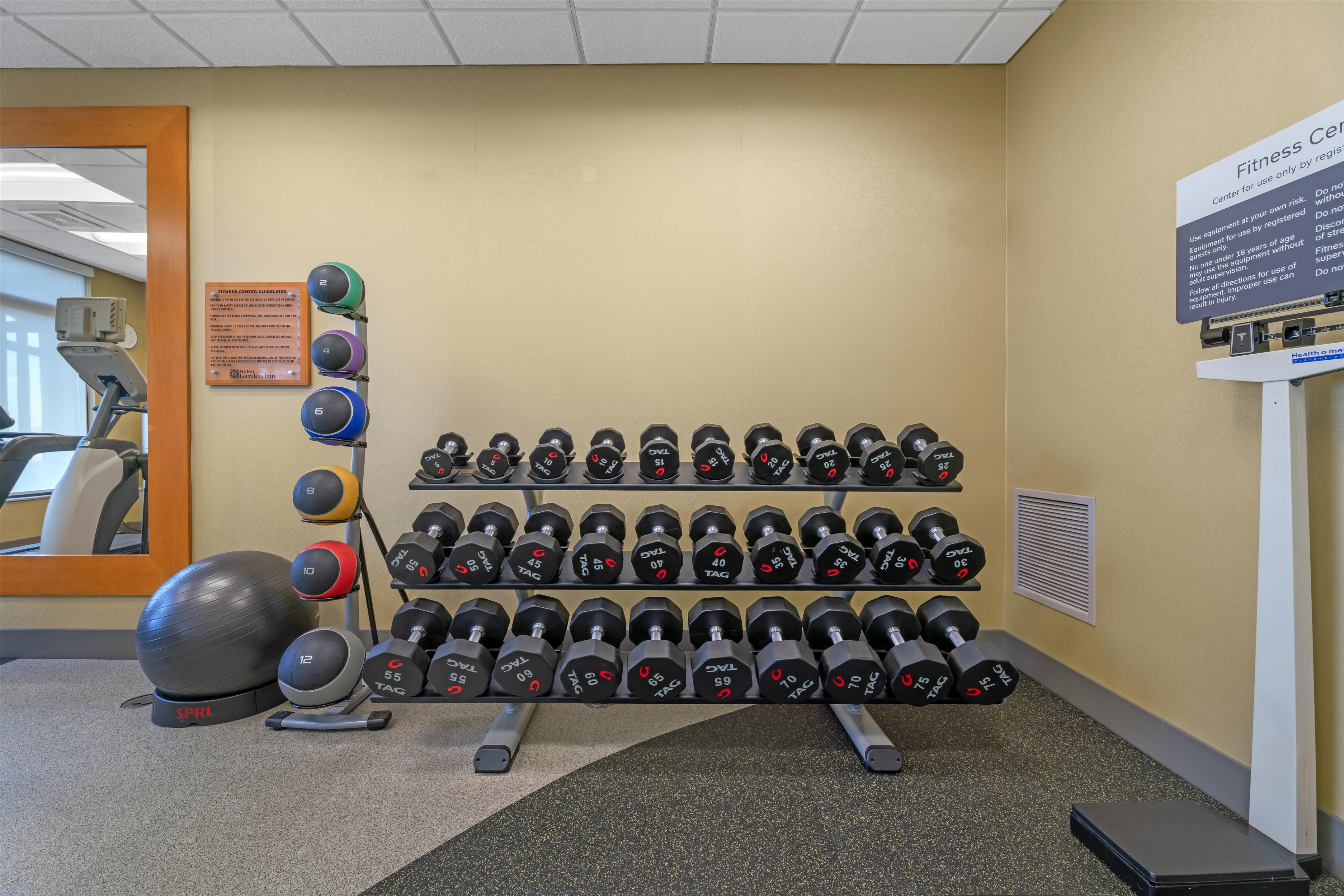 Health club fitness center gym | Hilton Garden Inn Oconomowoc