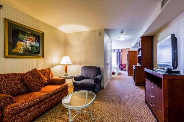  - Hilton Garden Inn Park Place Milwaukee