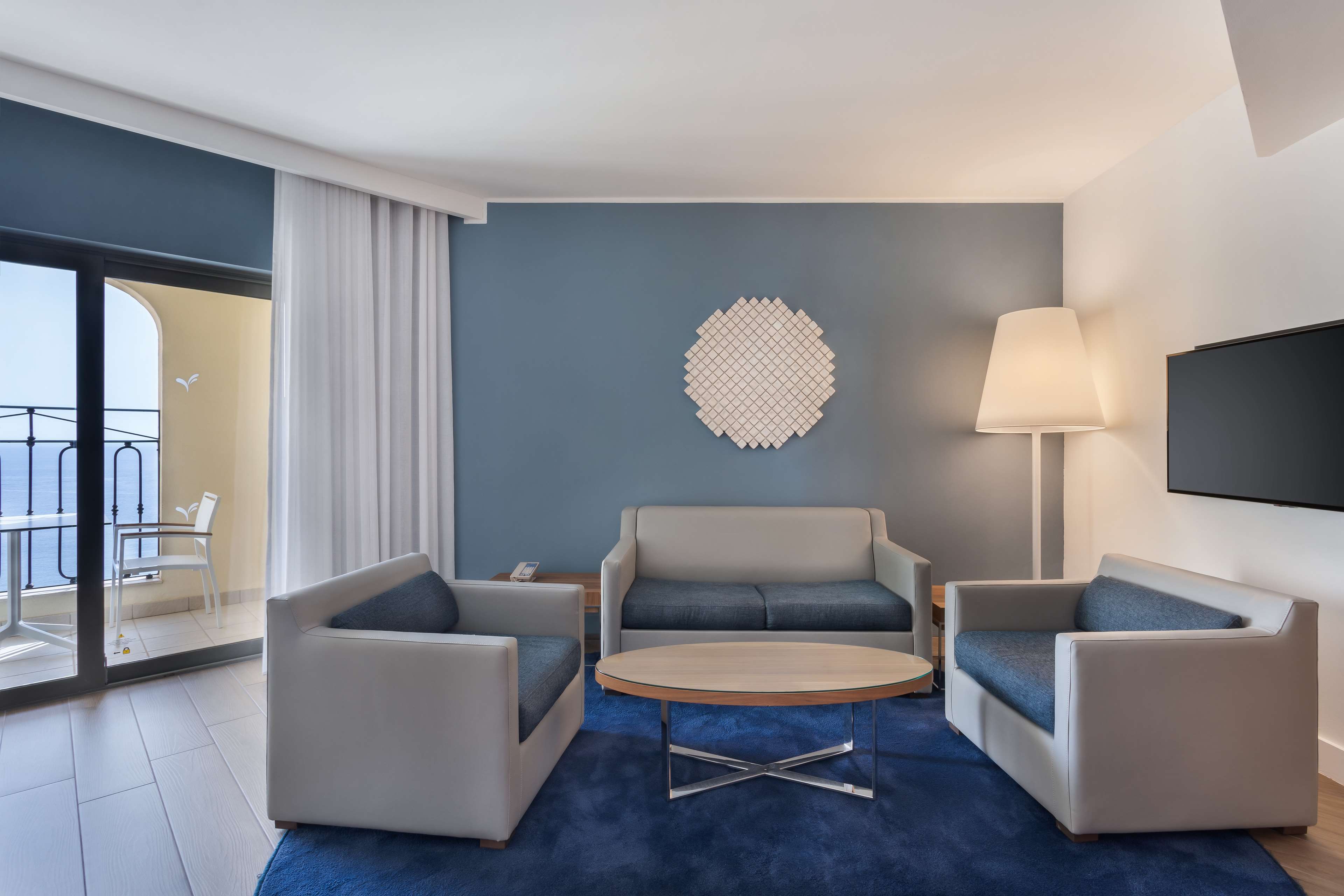 Hilton Malta Room Type - CORNER SUITE
