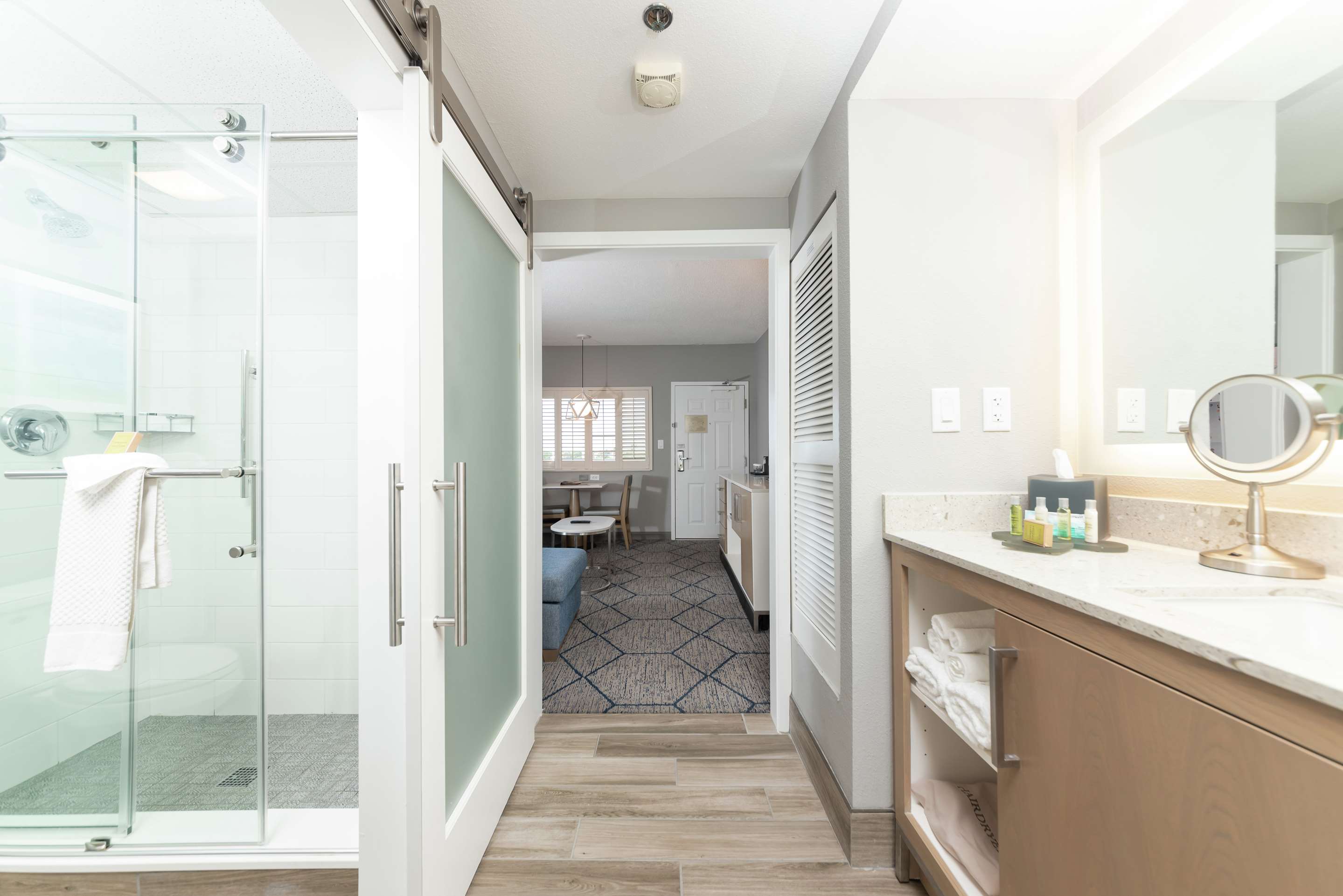 Guest room