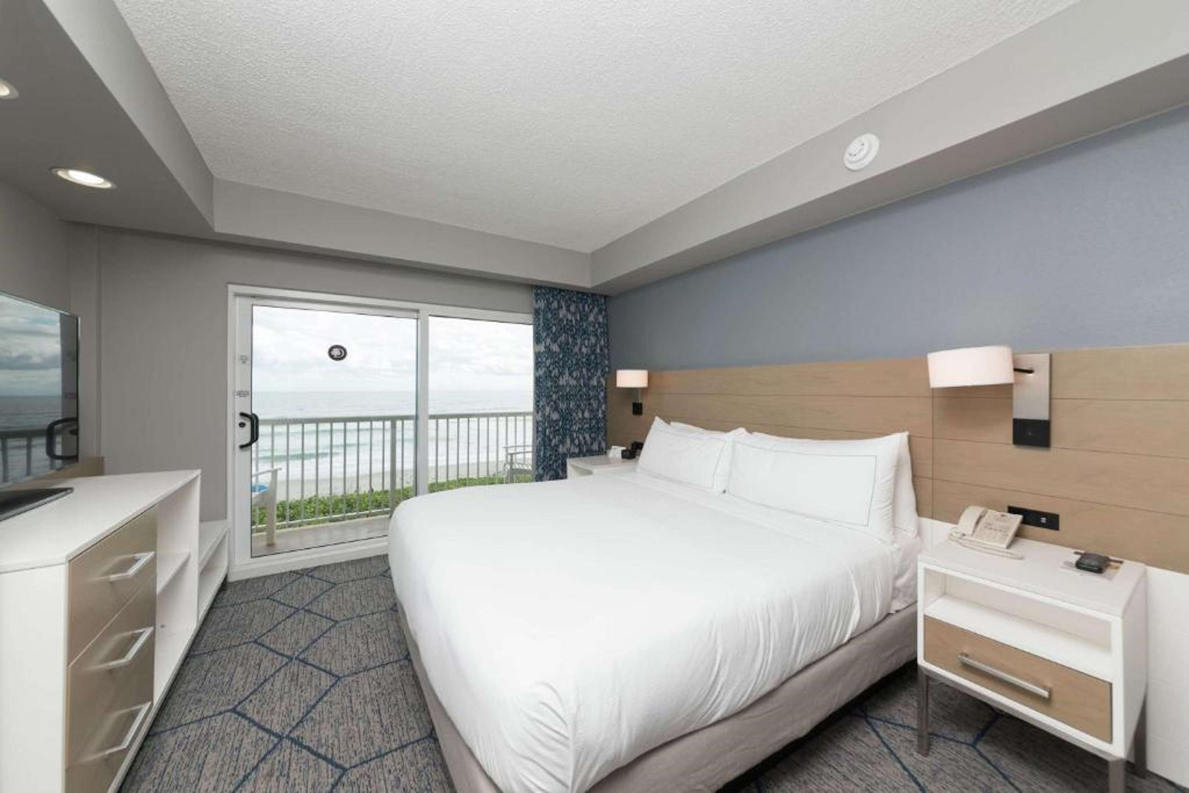 DoubleTree Suites by Hilton Melbourne Beach Oceanfront Room Type - 1K MOB HR ACC RI-S STE HF