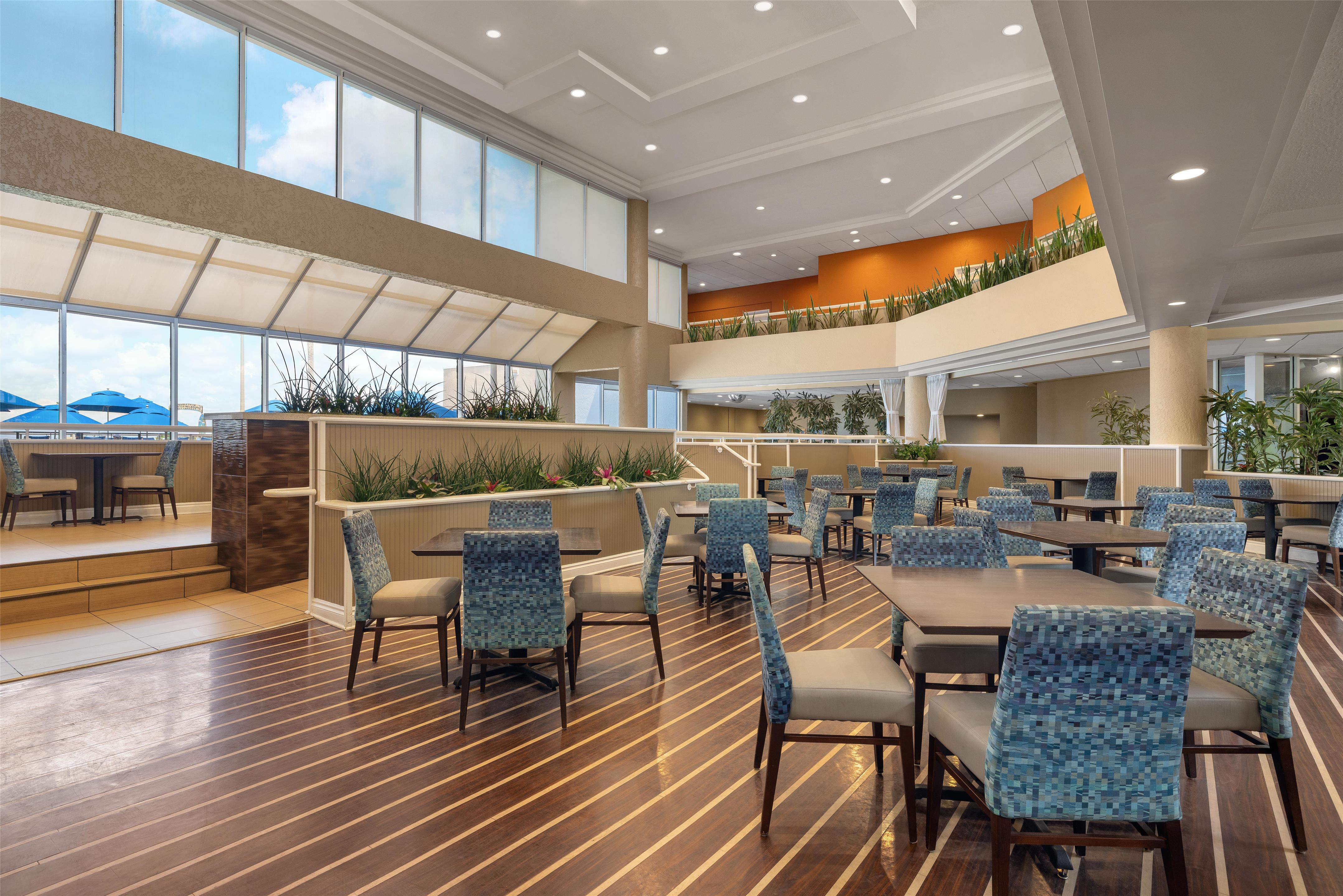 Restaurant | DoubleTree Suites by Hilton Melbourne Beach Oceanfront