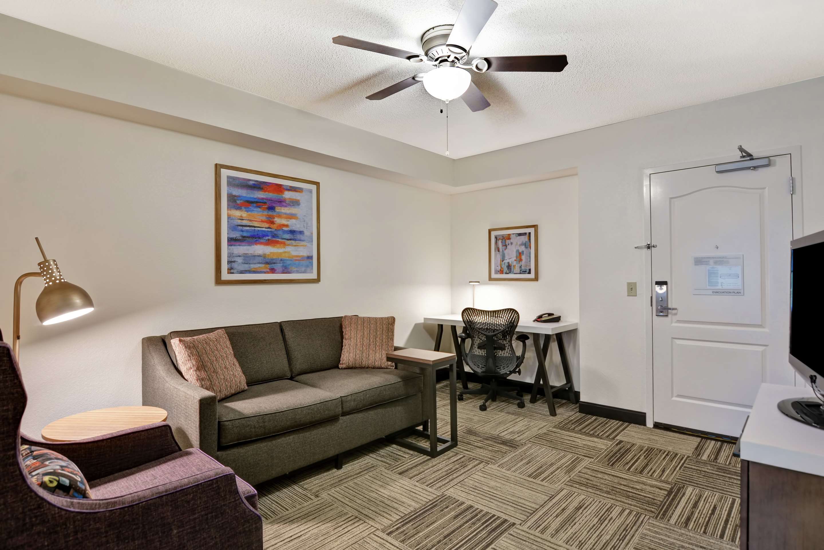 Guest room