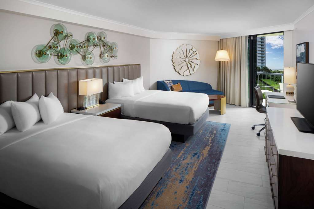 Hilton Marco Island Beach Resort Room Type - OCN VW 2 QN MOB ACC RI-S