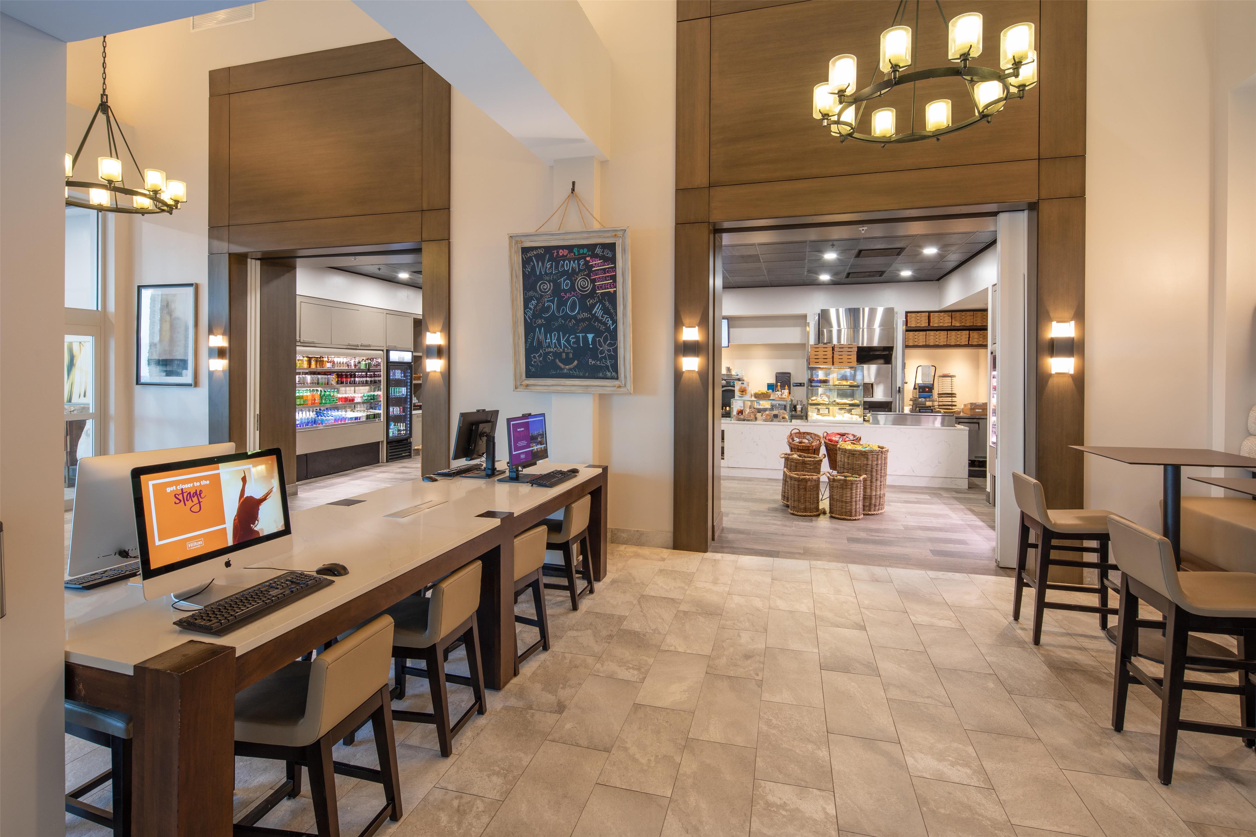 Restaurant | Hilton Marco Island Beach Resort and Spa