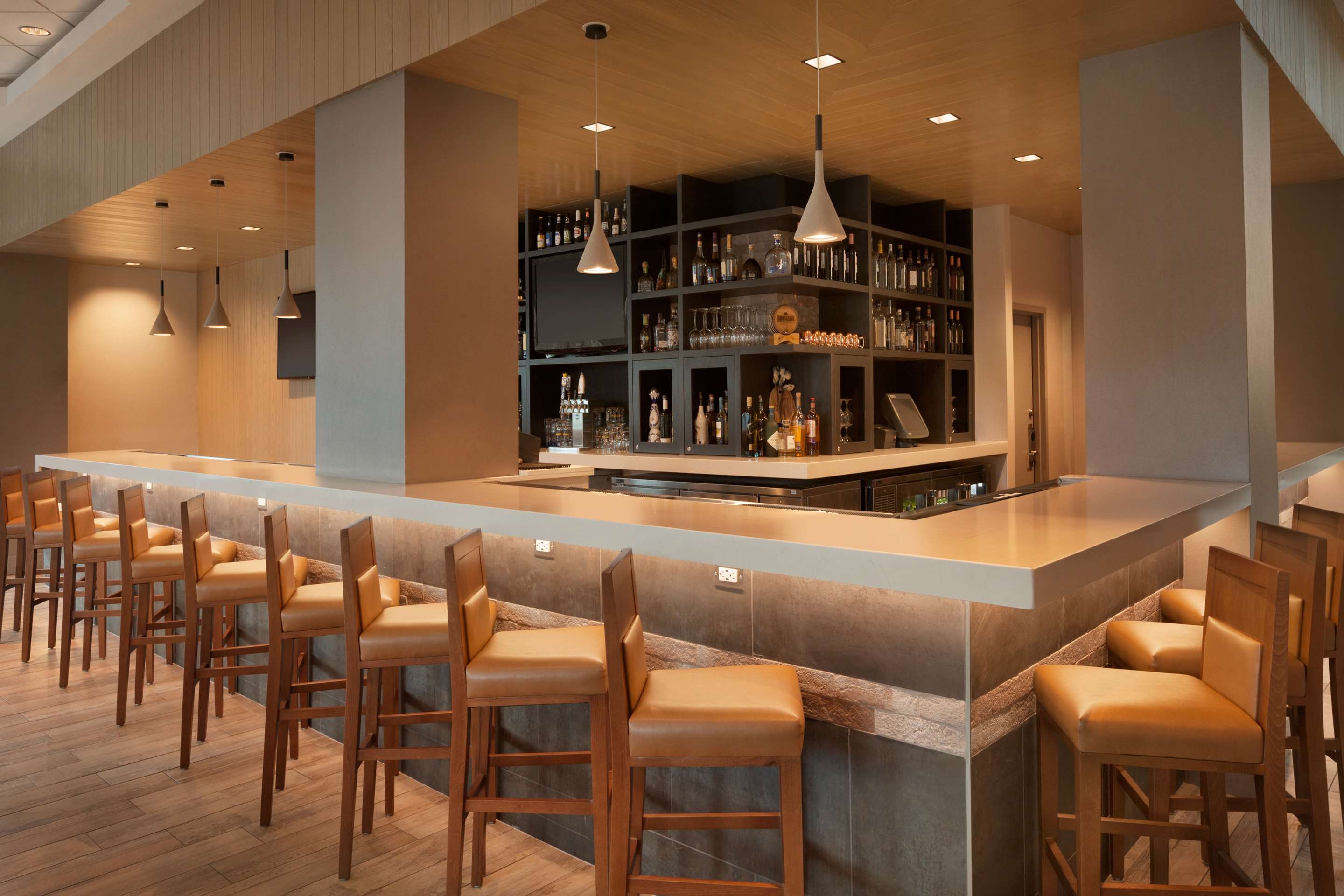 BarLounge | Embassy Suites by Hilton Monterey Bay Seaside