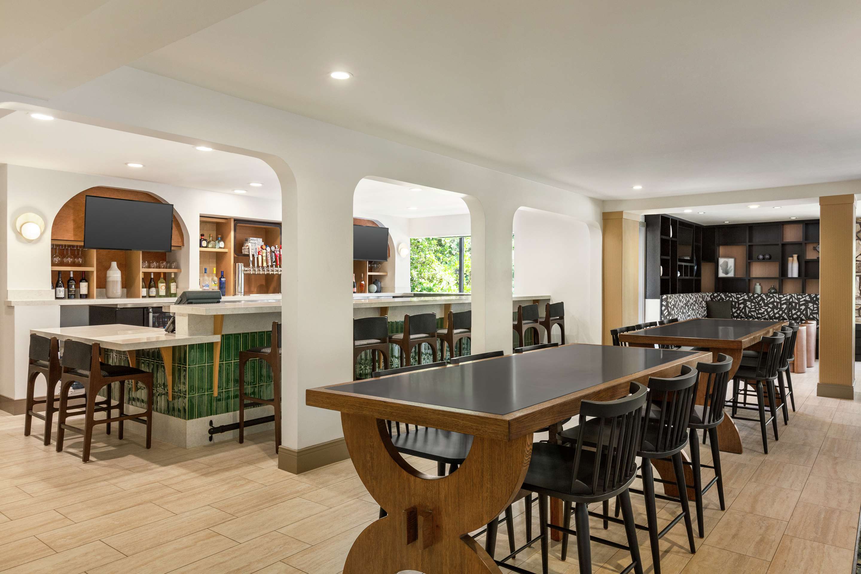 BarLounge | Hilton Garden Inn Monterey