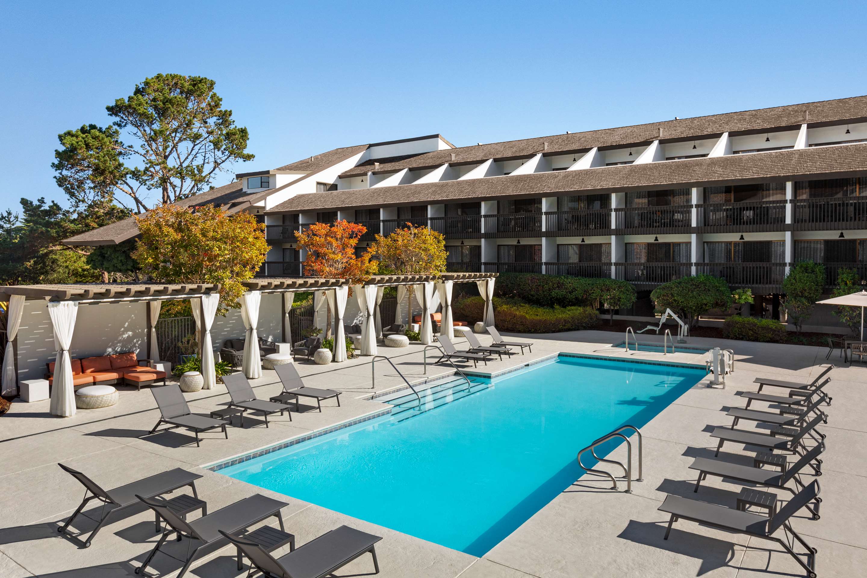Pool | Hilton Garden Inn Monterey