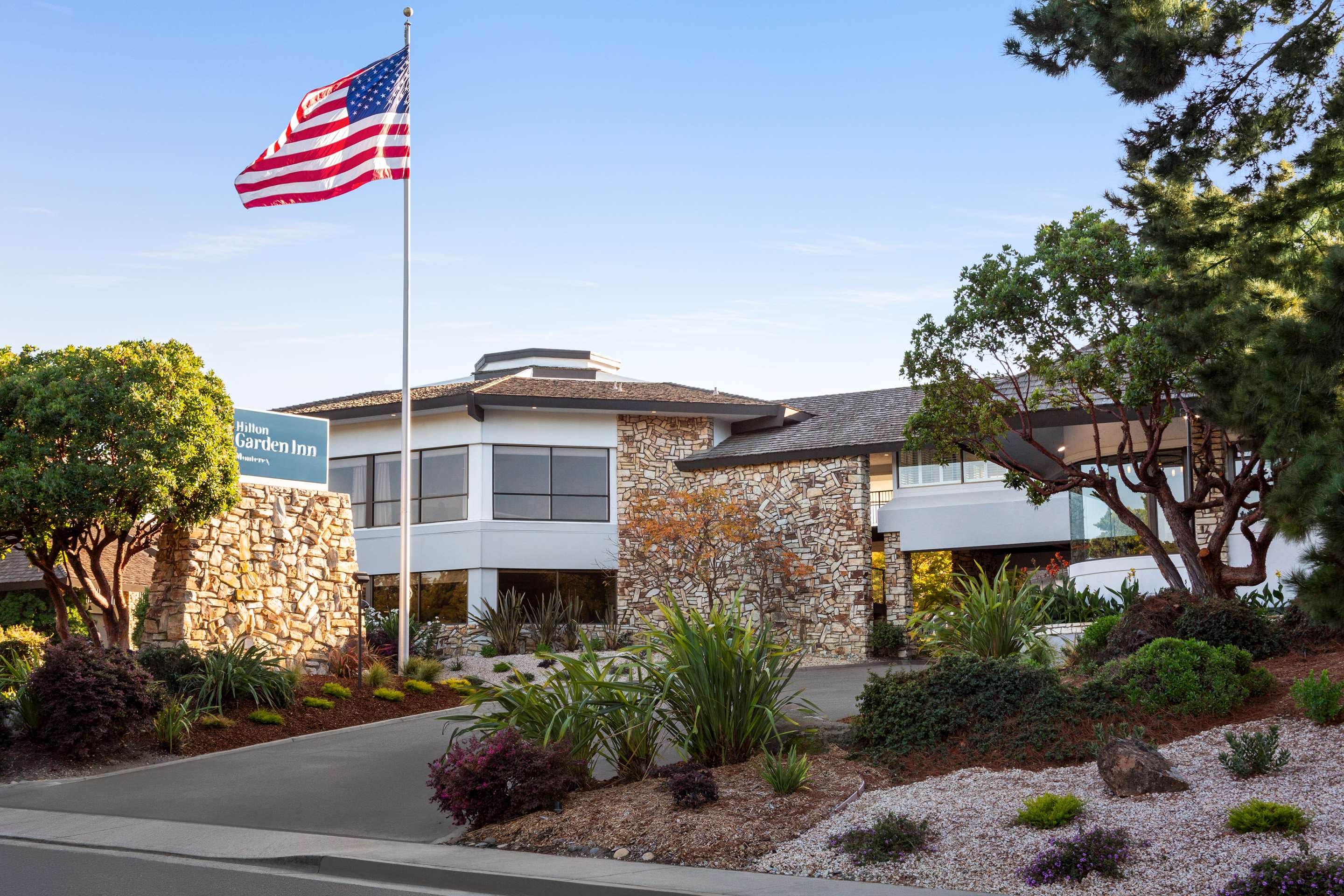 Exterior | Hilton Garden Inn Monterey