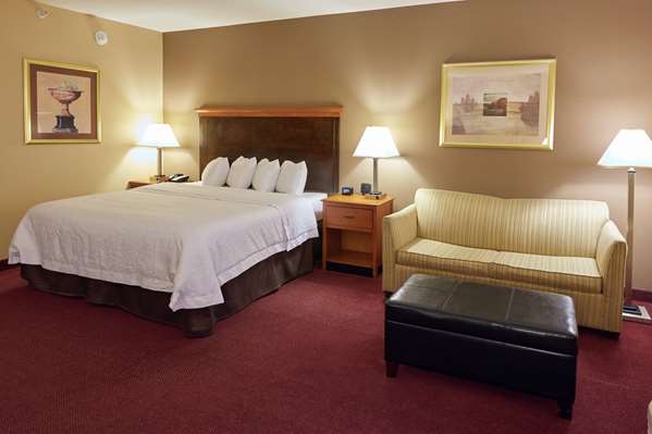  - Hampton Inn Massillon