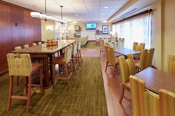 Restaurant - Hampton Inn Massillon