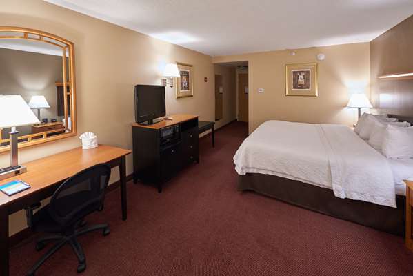  - Hampton Inn Massillon