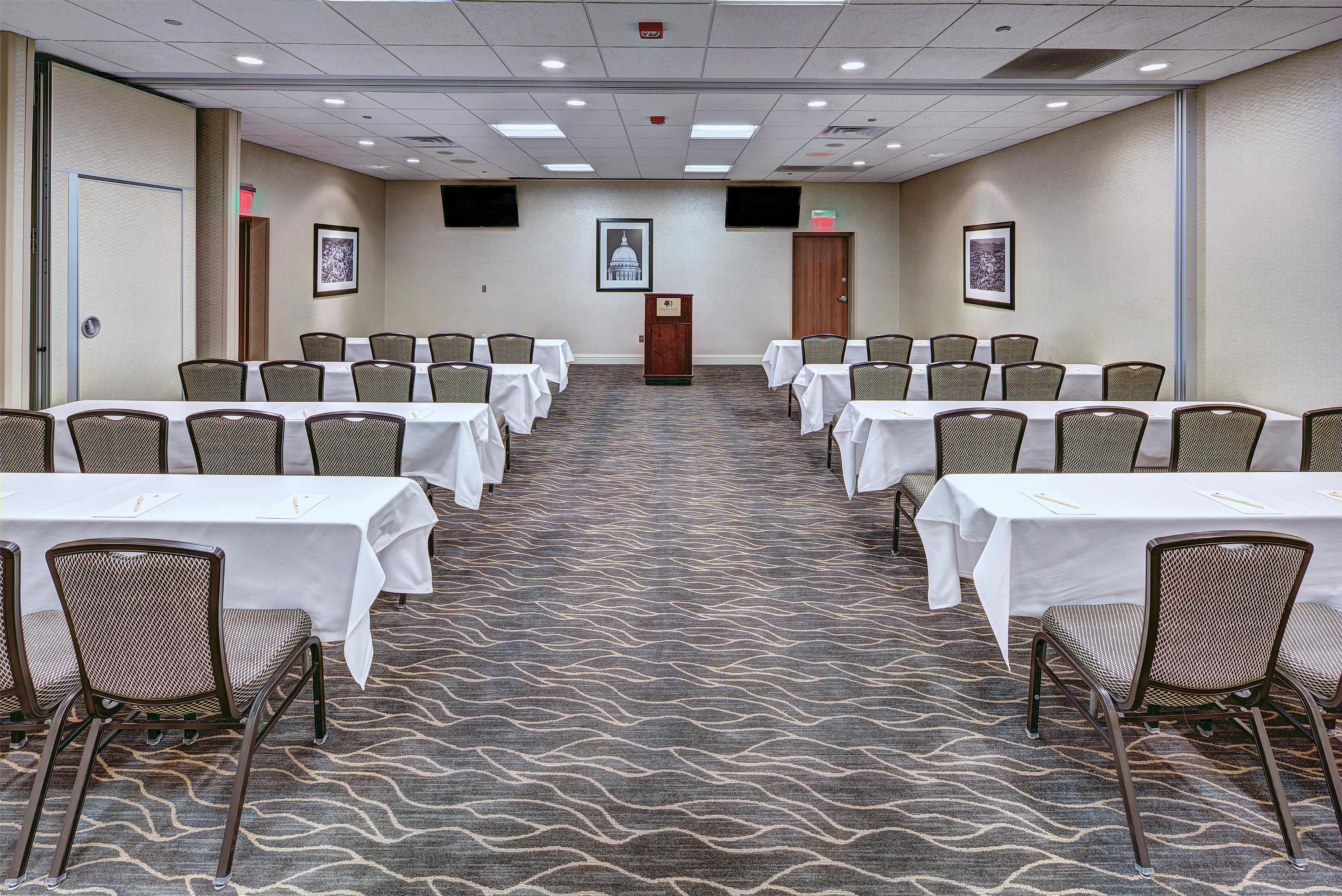 Meeting Room | DoubleTree by Hilton Madison Downtown