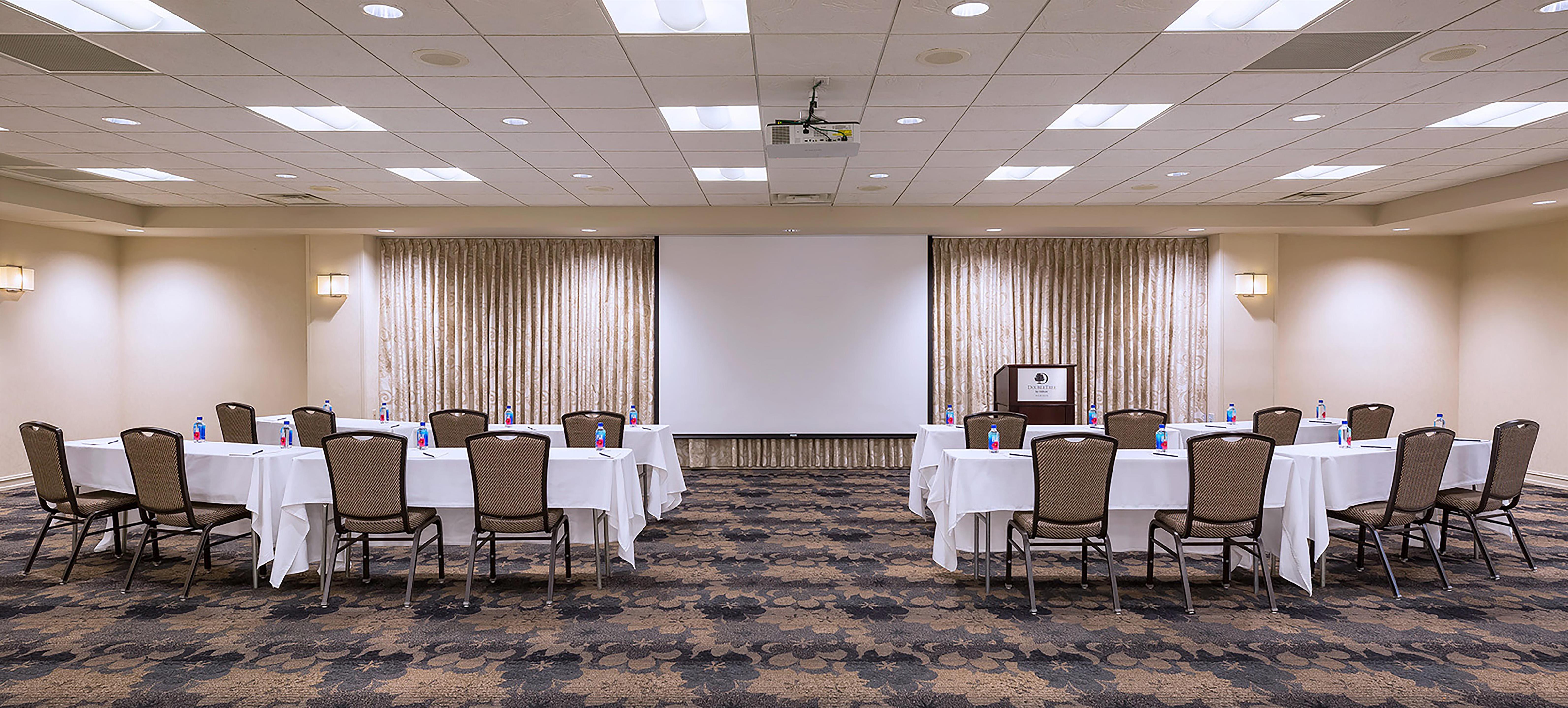Meeting Room | DoubleTree by Hilton Madison Downtown