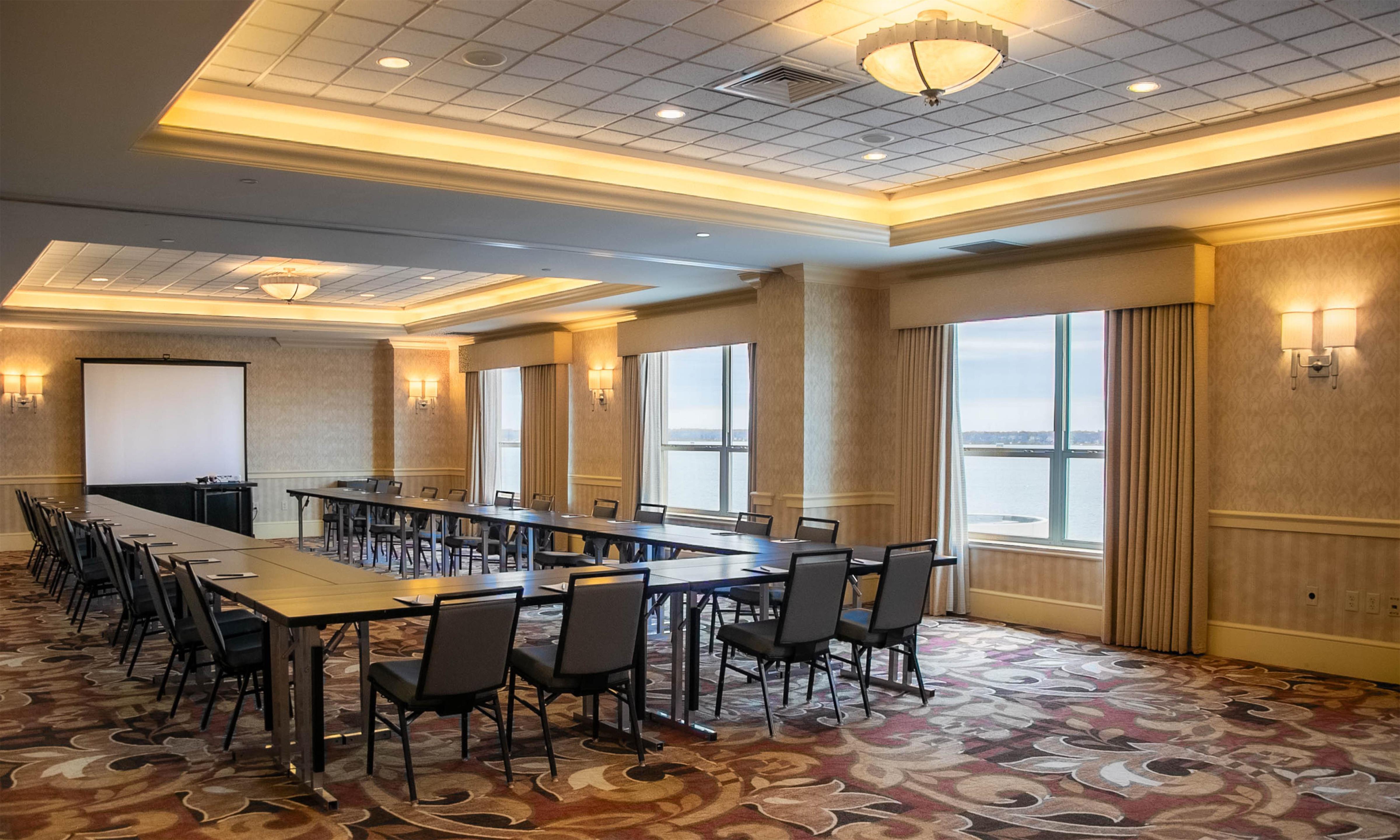 Meeting Room | Hilton Madison Monona Terrace