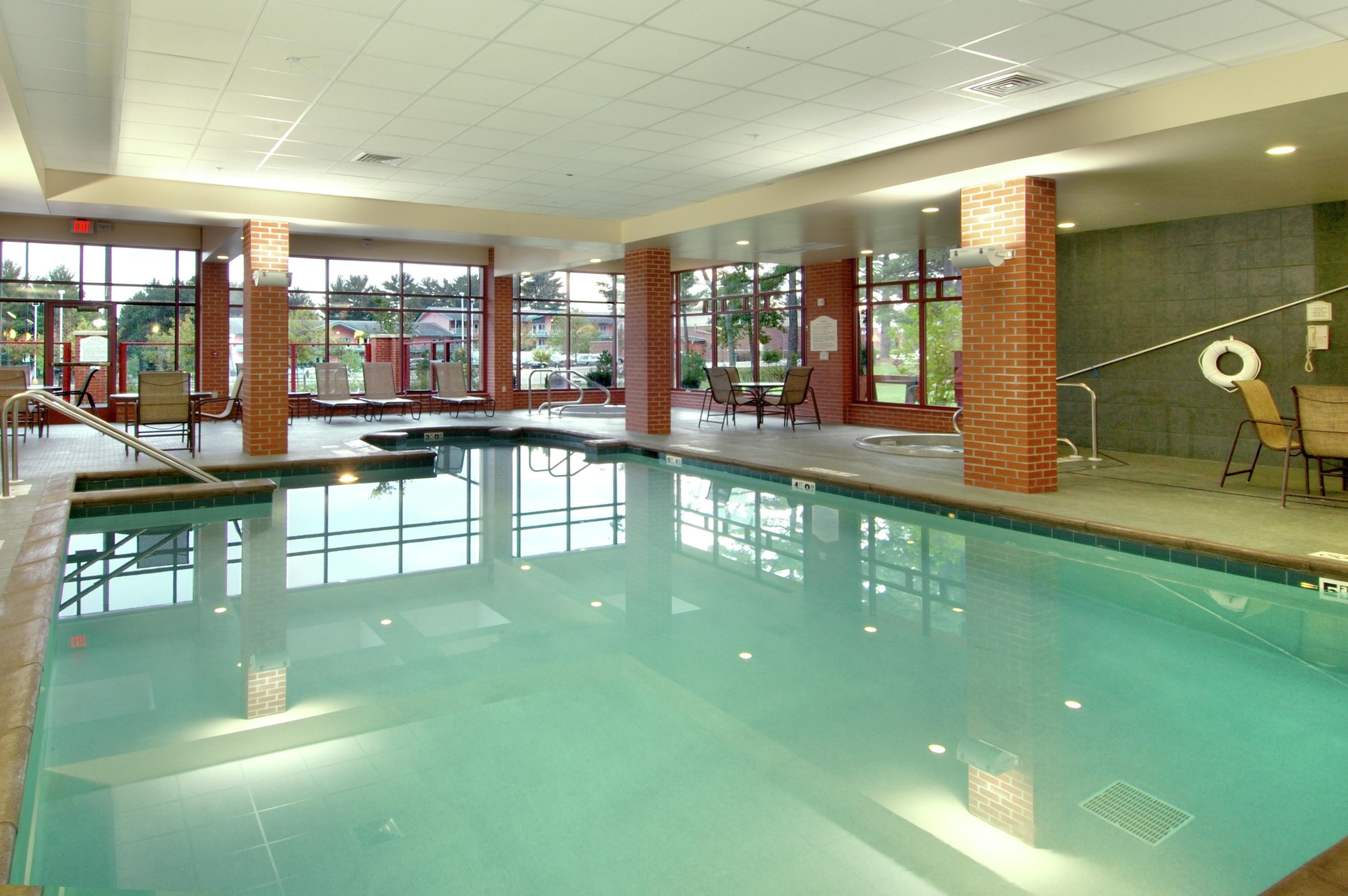 Pool | Hilton Garden Inn Wisconsin Dells