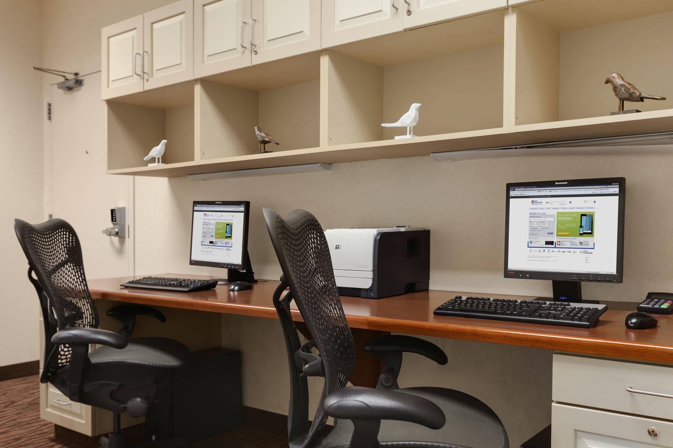 Business Center | Hilton Garden Inn Wisconsin Dells