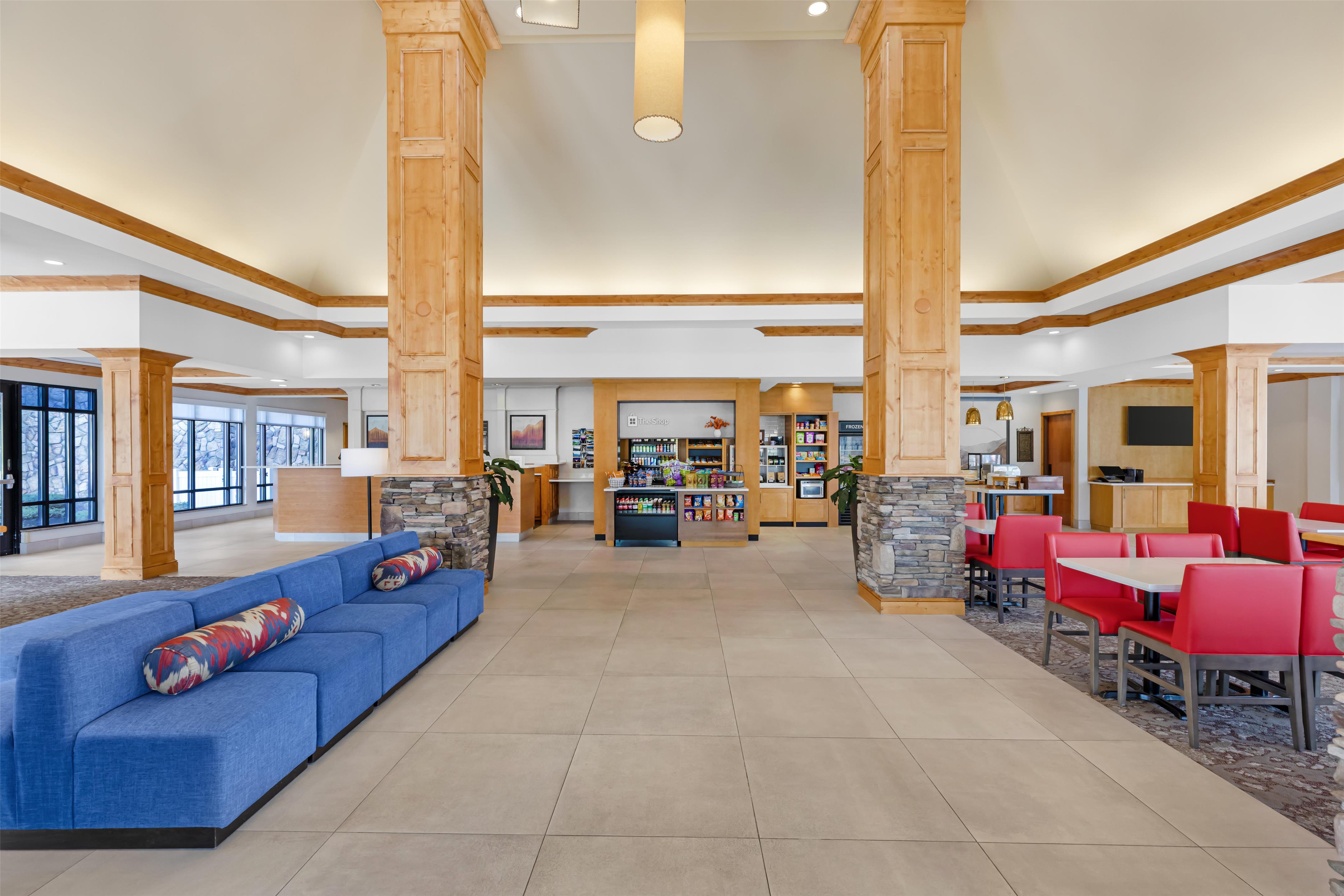 Lobby | Hilton Garden Inn Missoula