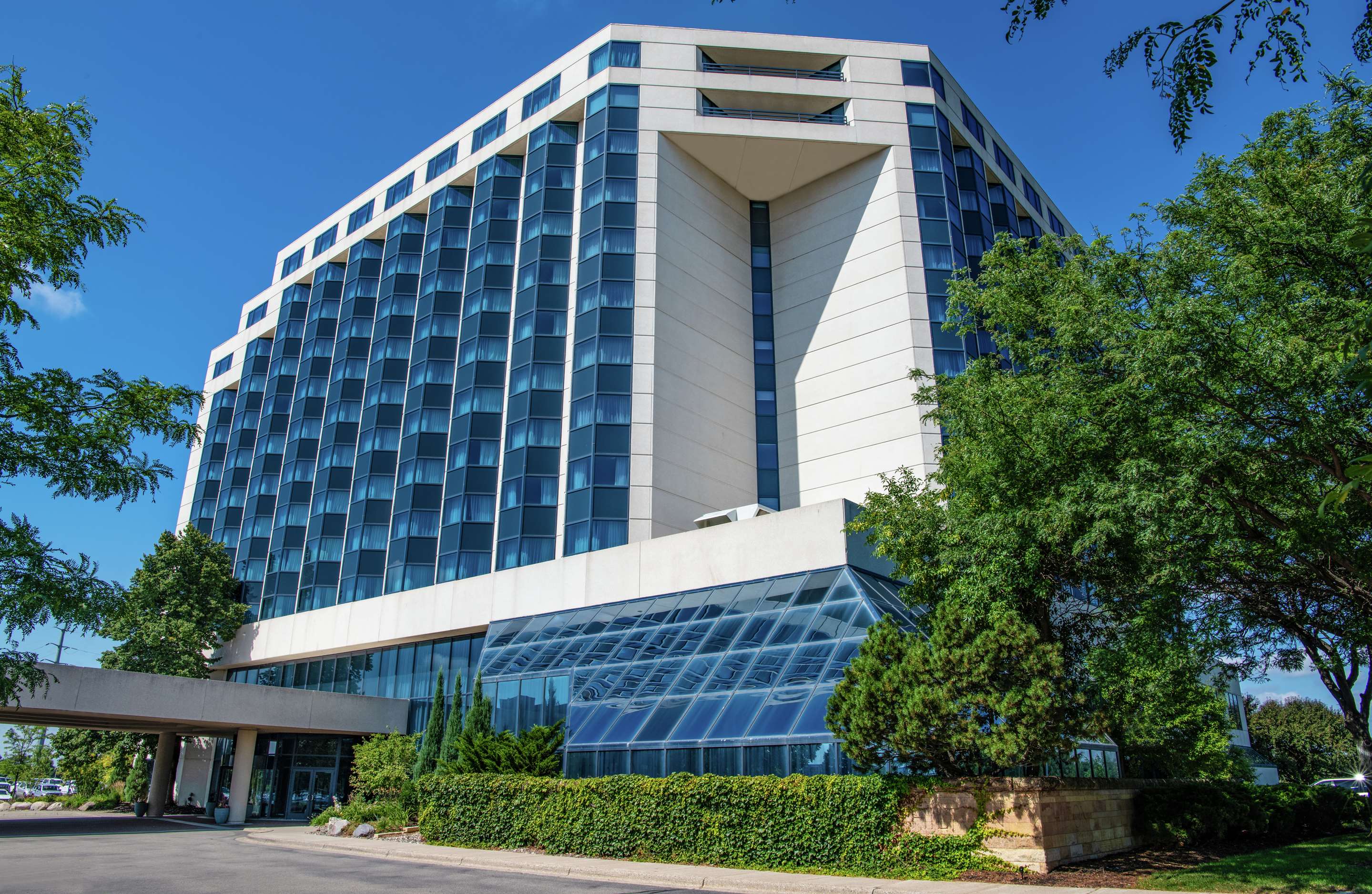 Exterior | Hilton Minneapolis-St. Paul Airport