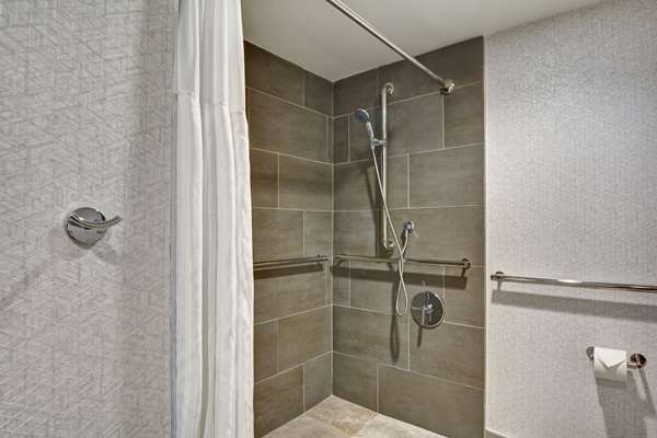  - Embassy Suites Minneapolis Airport Bloomington