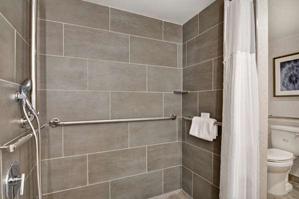  - Embassy Suites Minneapolis Airport Bloomington